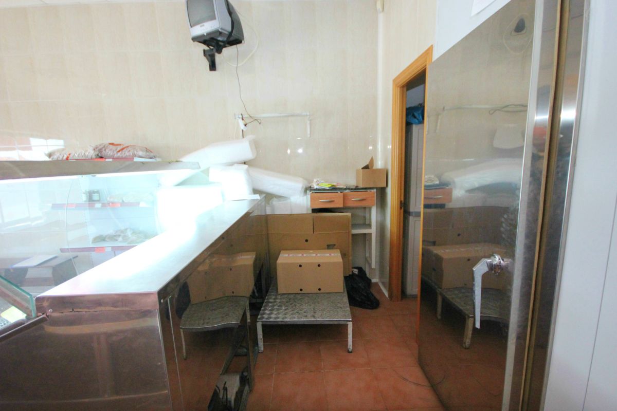 Venta de local comercial en Torrejón del Rey
