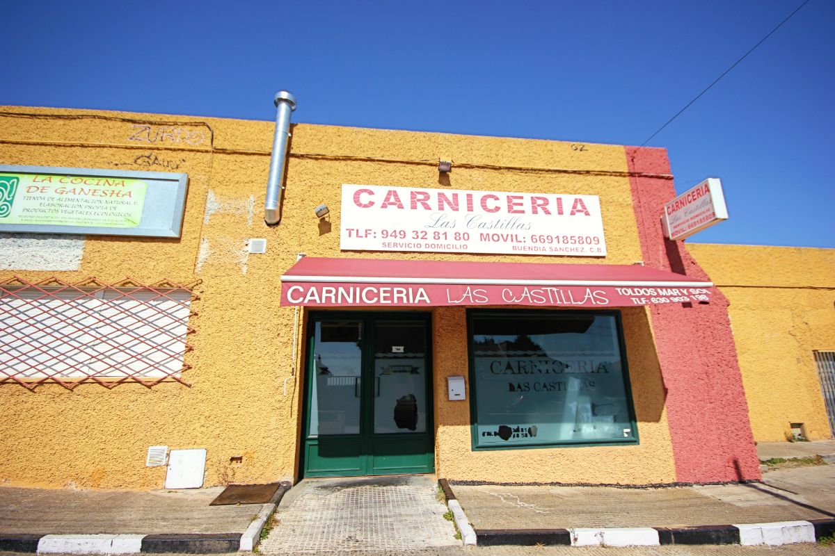 Venta de local comercial en Torrejón del Rey