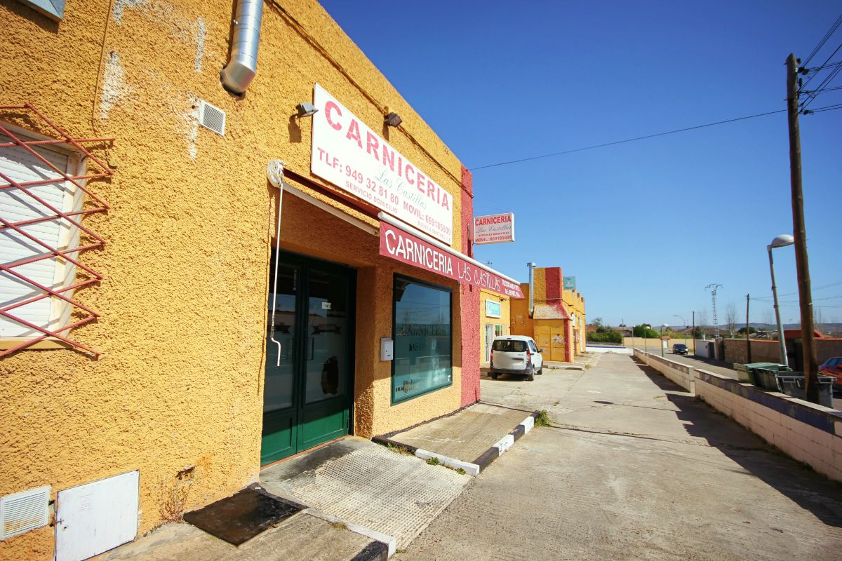 Venta de local comercial en Torrejón del Rey