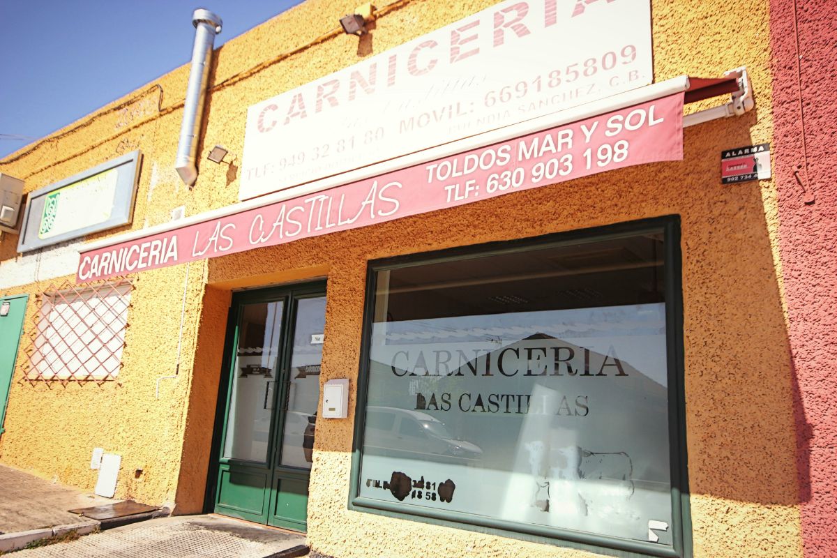Venta de local comercial en Torrejón del Rey