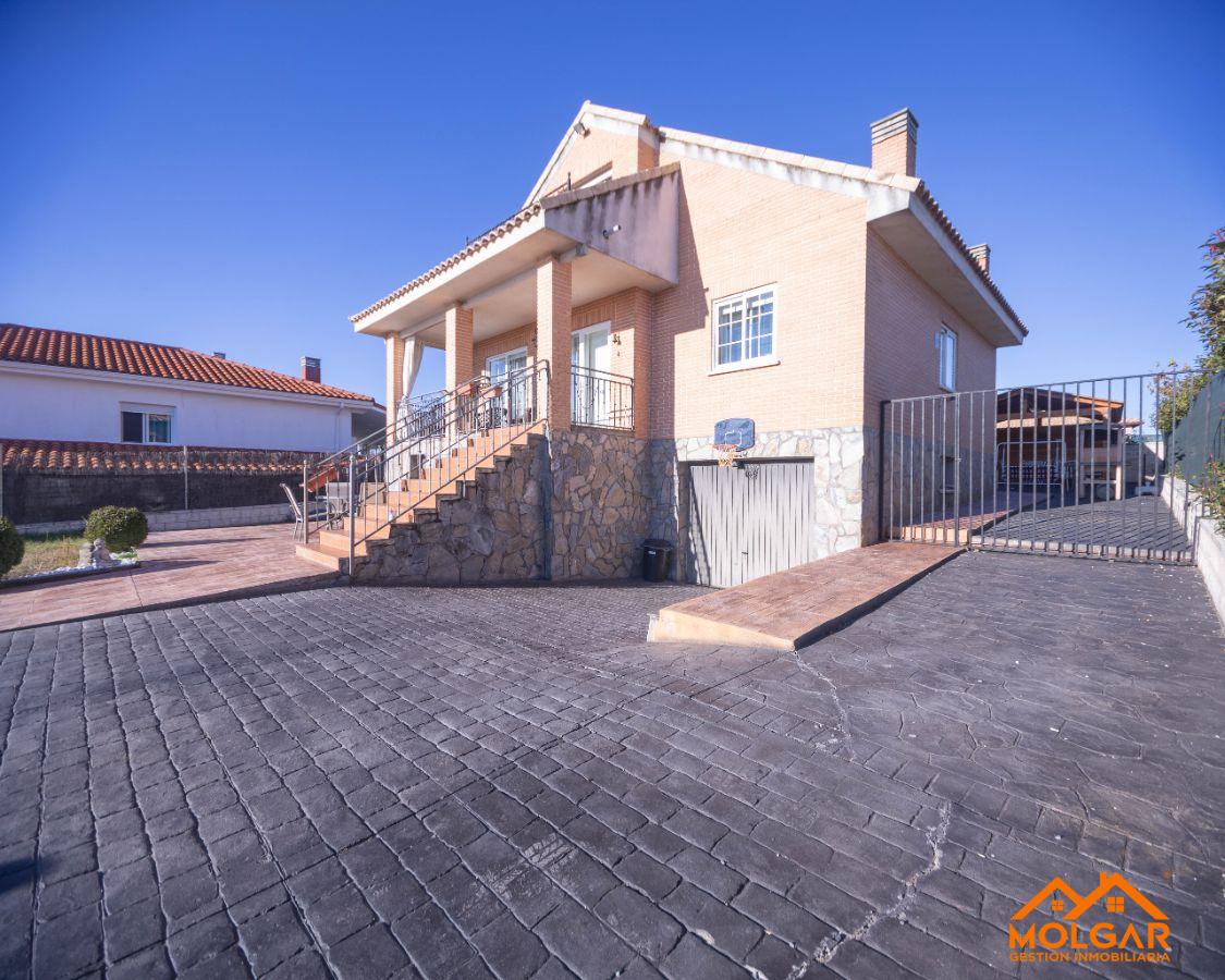 Ordenanza del gobierno novia Abandonar Chalet en venta en Urbanización Parque de las Castillas, Torrejon del Rey - 249.000 € Ordenanza del gobierno novia Abandonar Chalet en venta en Urbanización Parque de las Castillas, Torrejon del Rey - 249.000 €