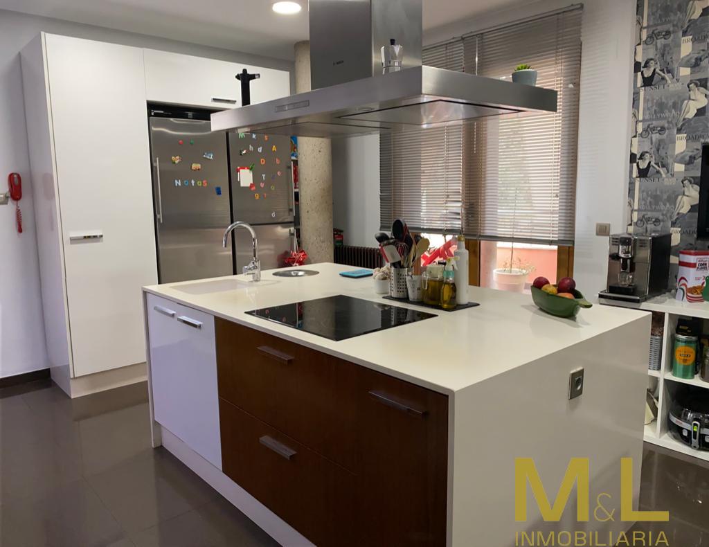 For sale of house in Puerto de Sagunto