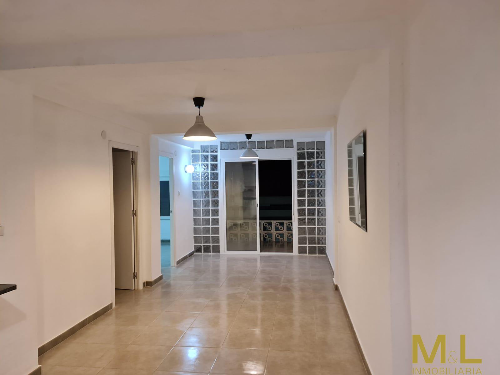 For sale of flat in Puig