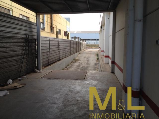 For rent of industrial plant/warehouse in La Pobla de Farnals