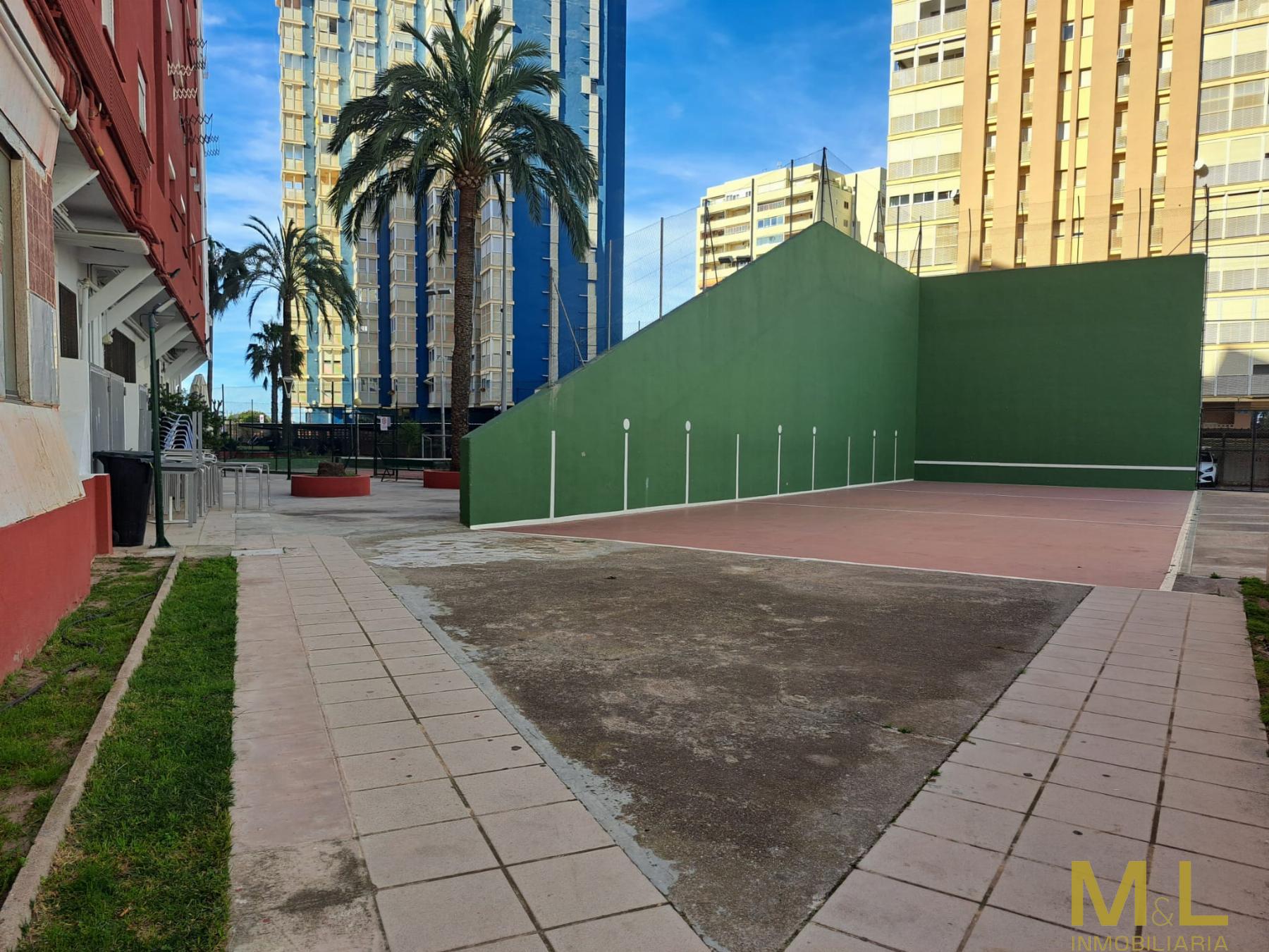 For sale of apartment in La Pobla de Farnals