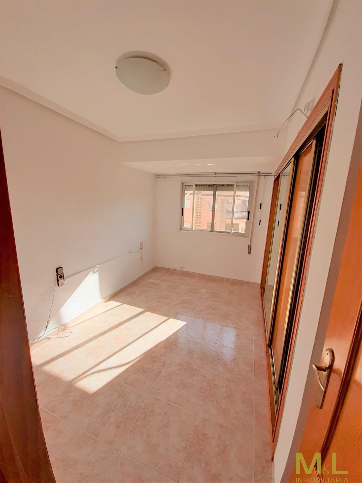 For sale of apartment in Puebla de Farnáls