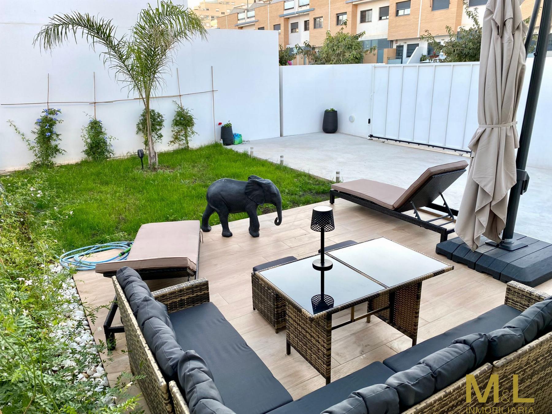 For sale of chalet in La Pobla de Farnals