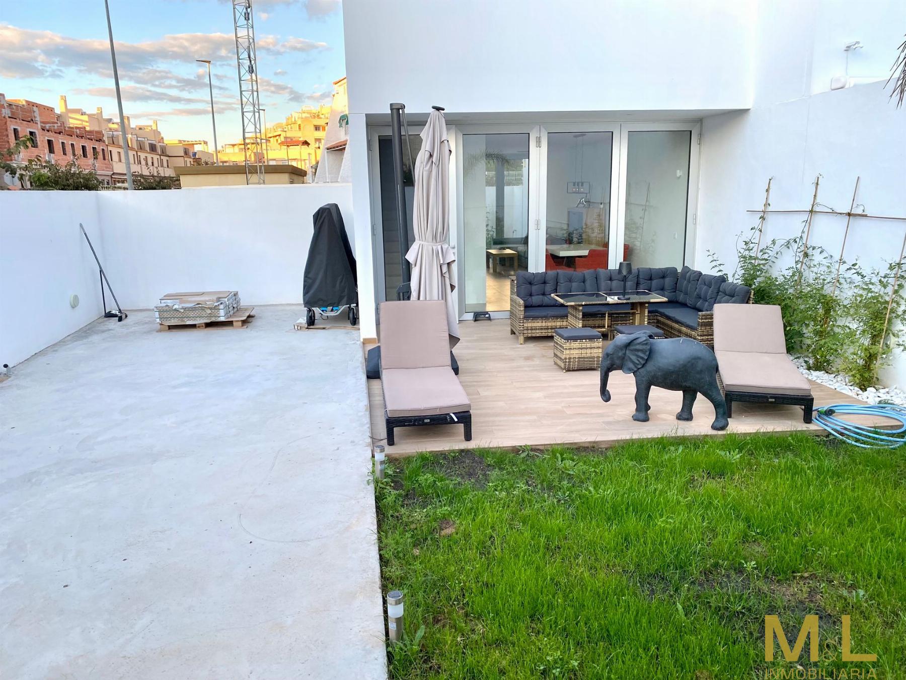 For sale of chalet in La Pobla de Farnals