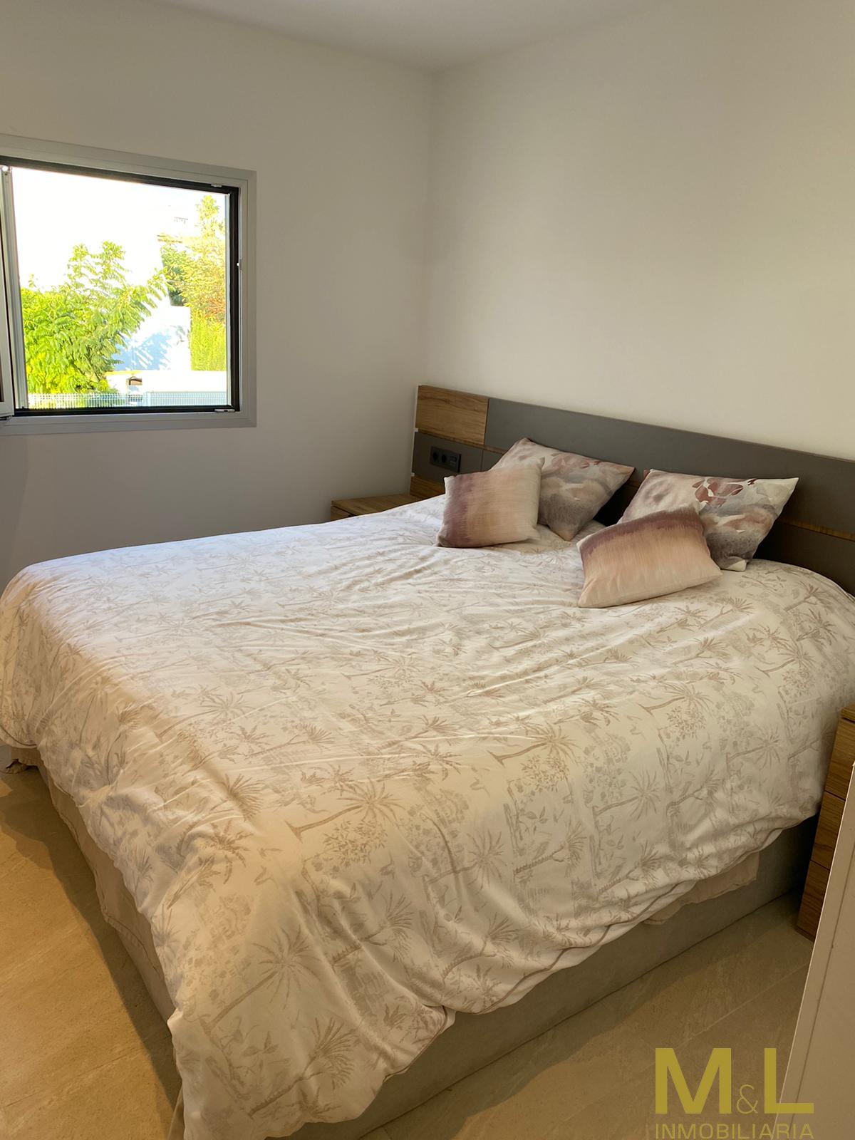 For sale of chalet in La Pobla de Farnals