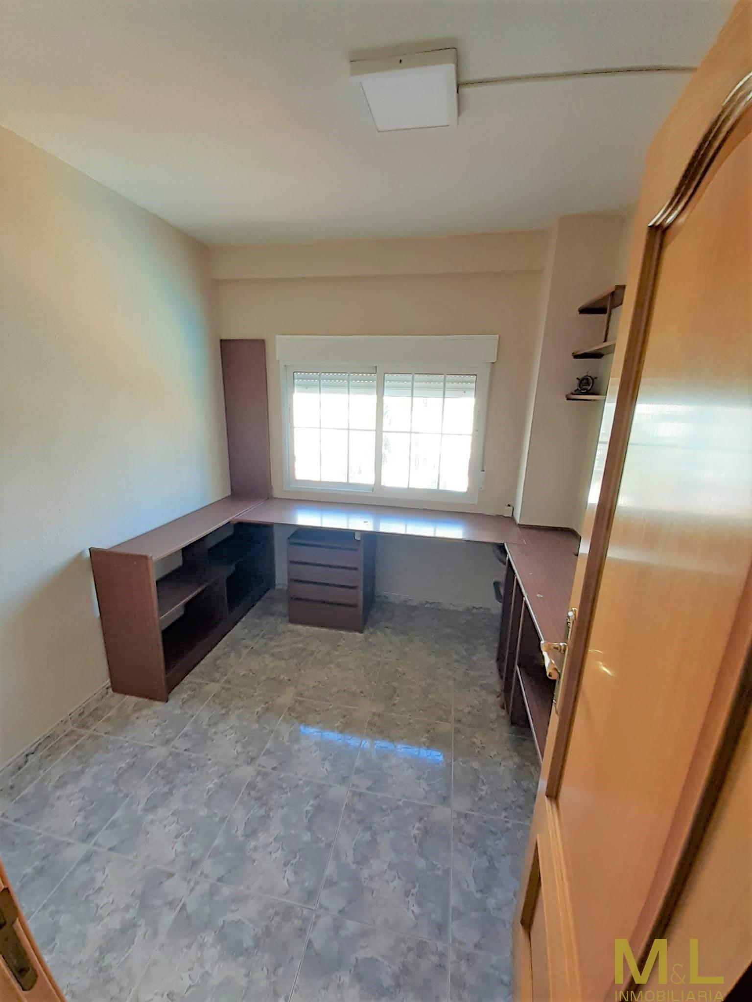 For sale of apartment in Puebla de Farnáls