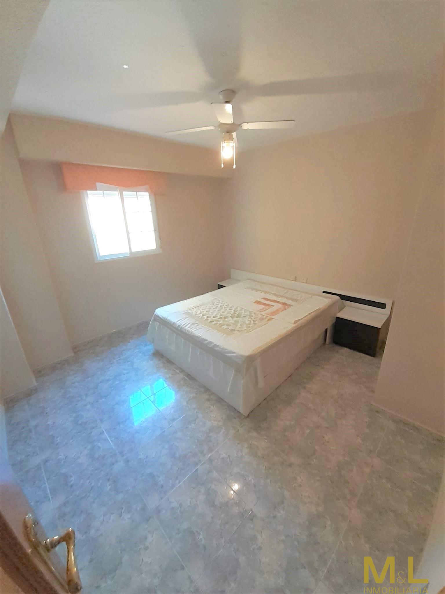 For sale of apartment in Puebla de Farnáls