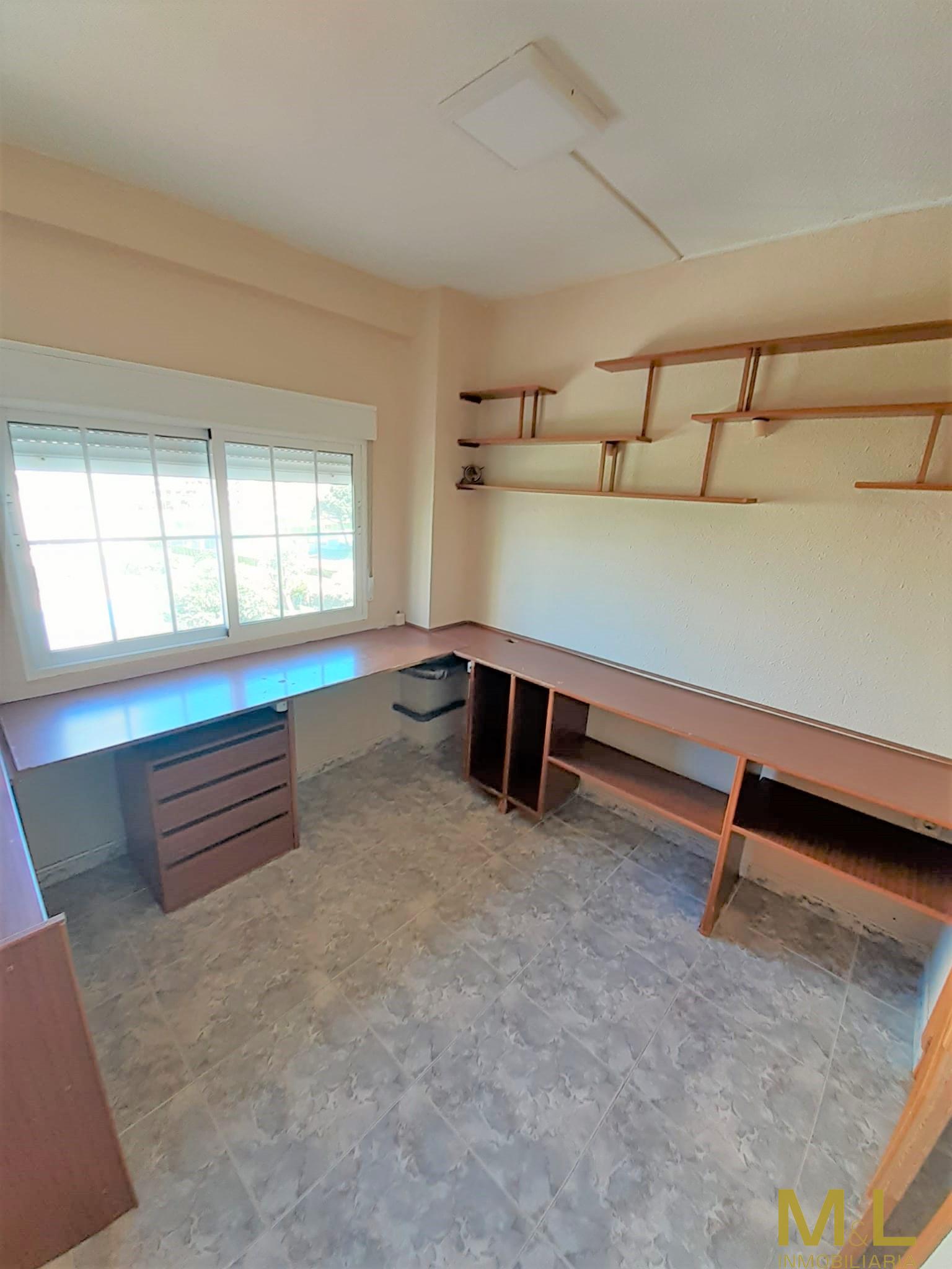 For sale of apartment in Puebla de Farnáls