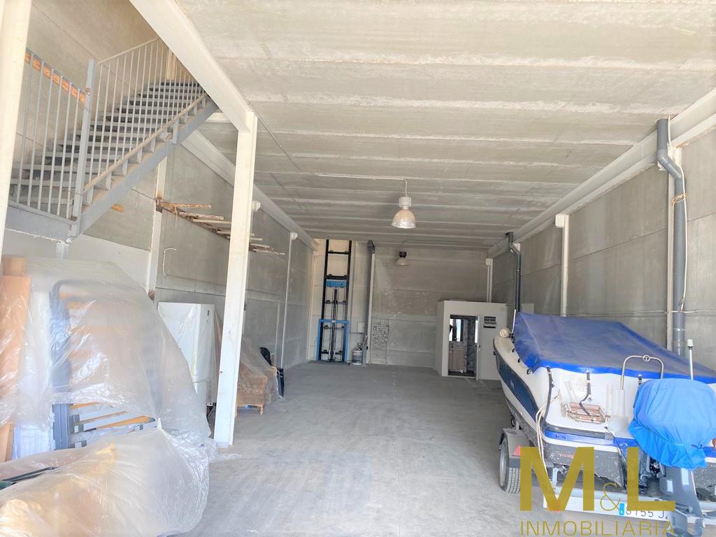 For sale of industrial plant/warehouse in Massamagrell