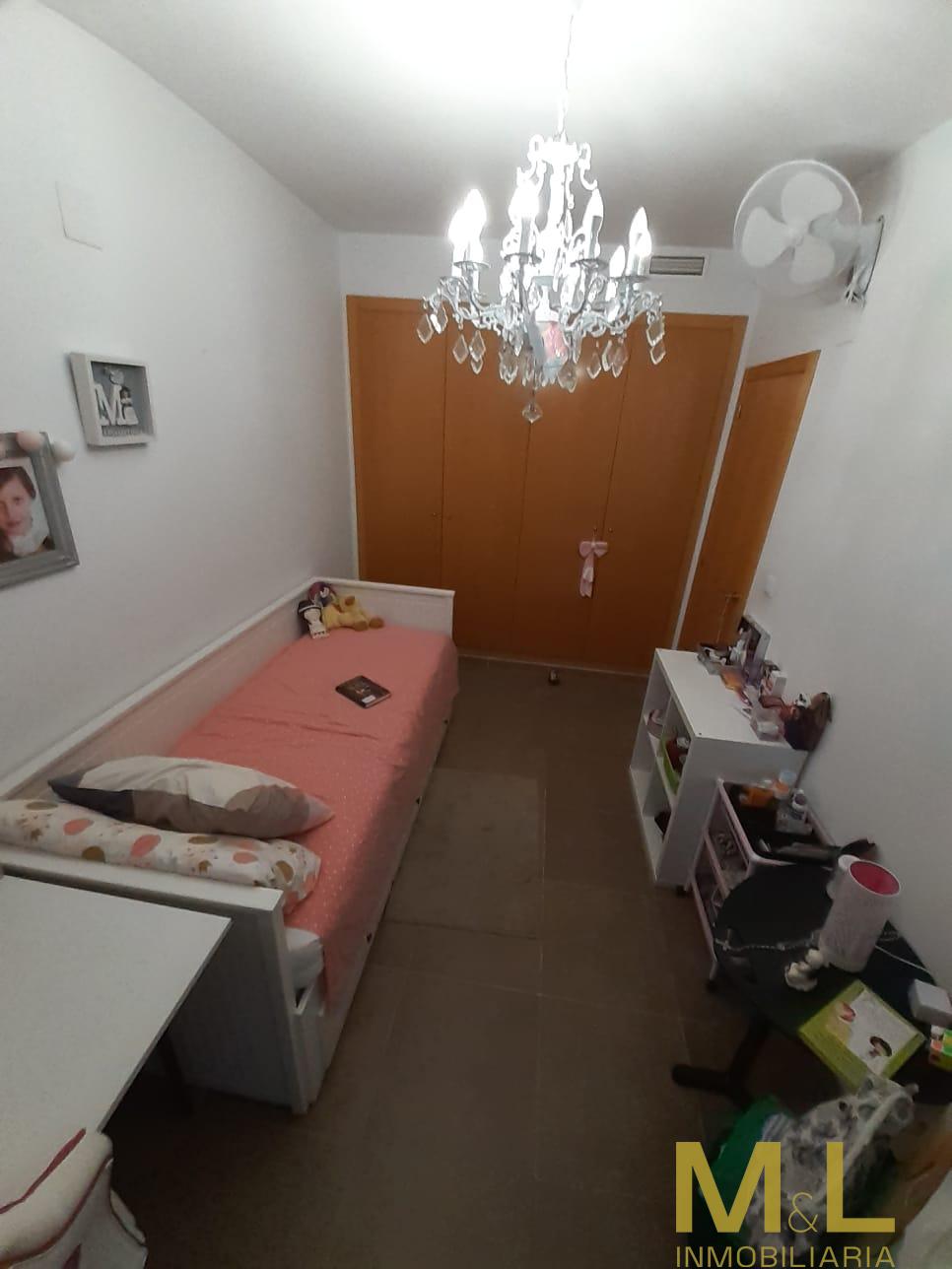 For sale of duplex in La Pobla de Farnals