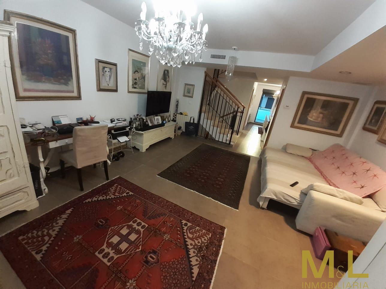 For sale of duplex in La Pobla de Farnals
