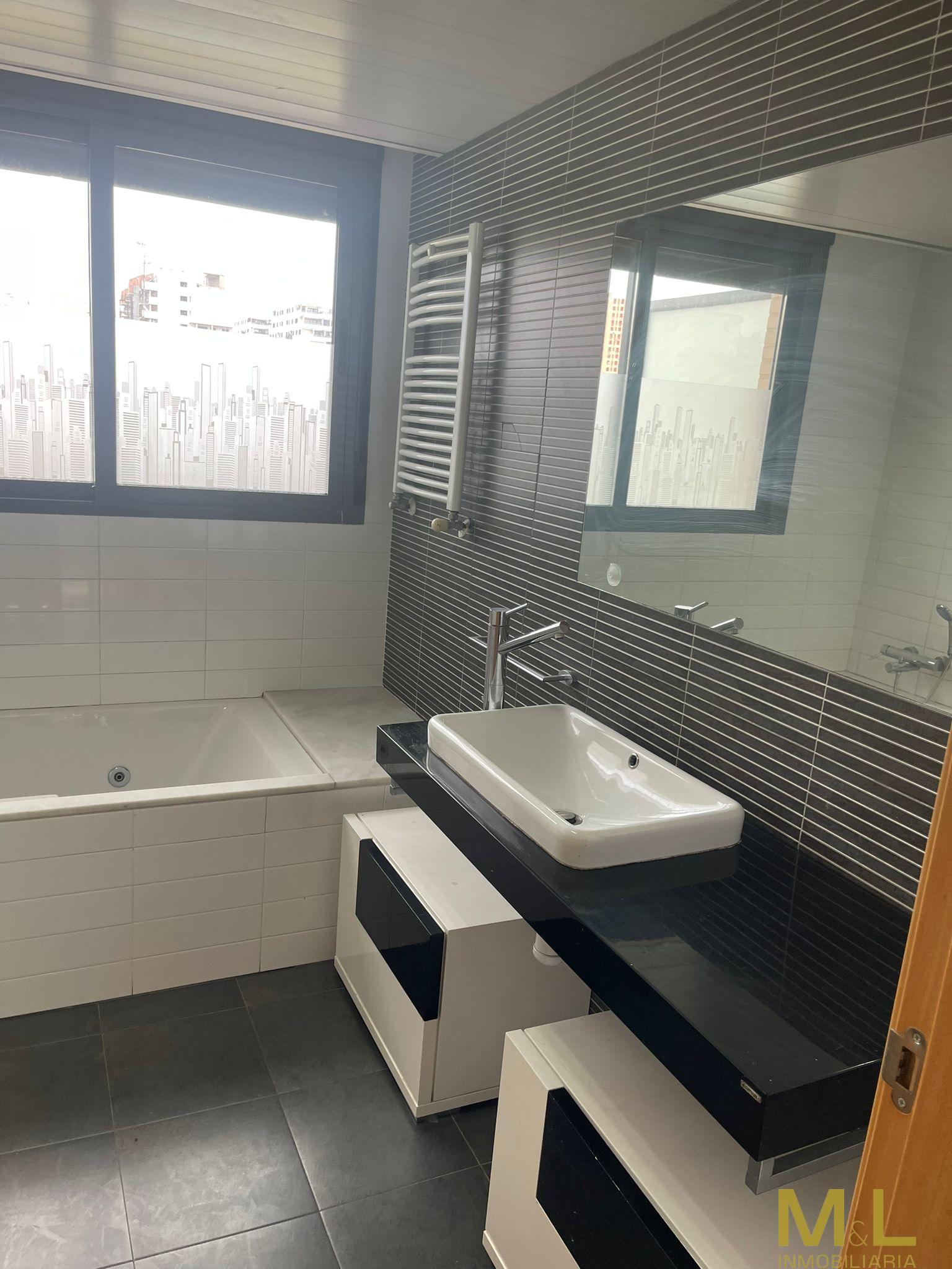 For sale of apartment in La Pobla de Farnals