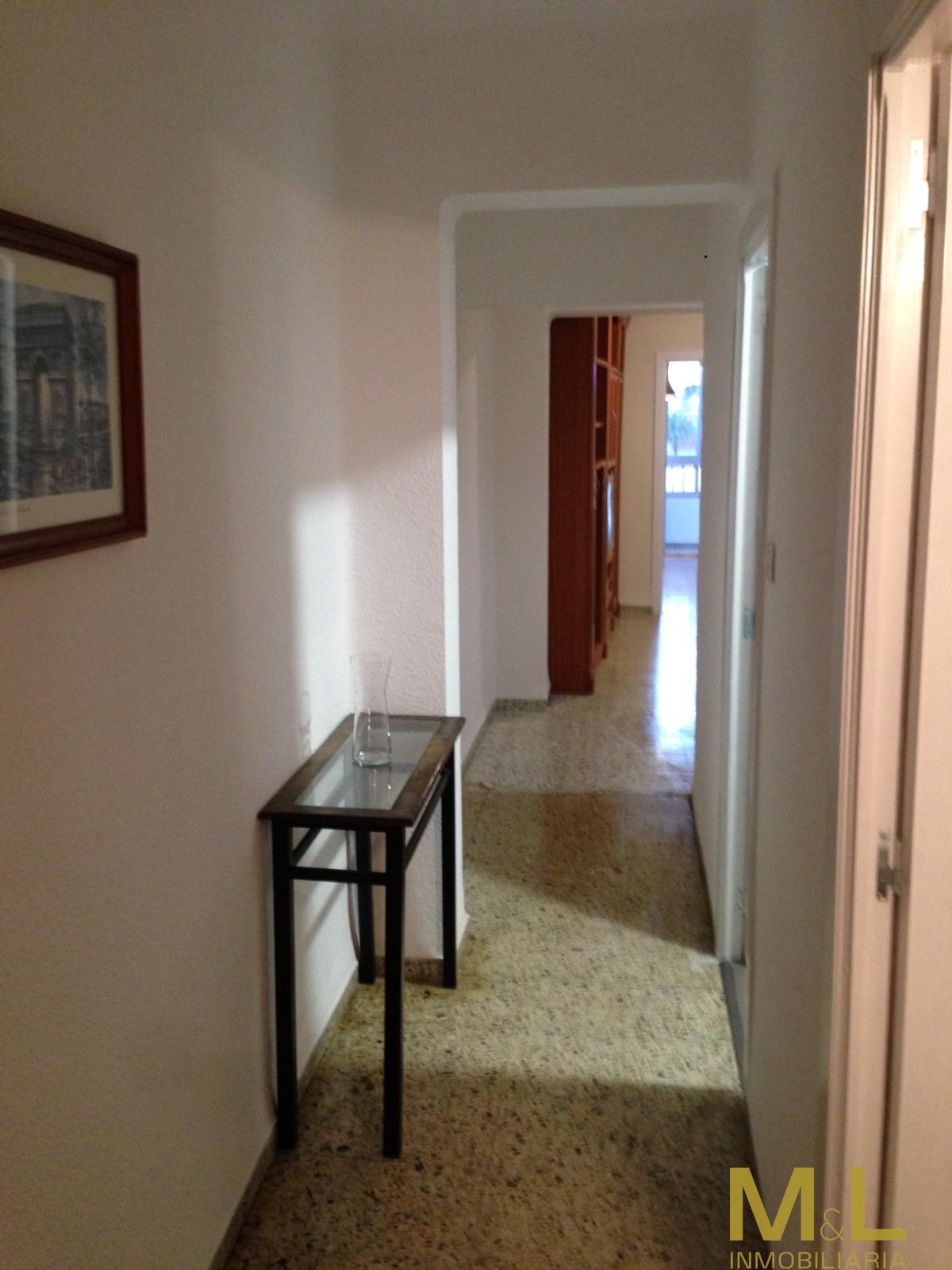 For sale of flat in Valencia