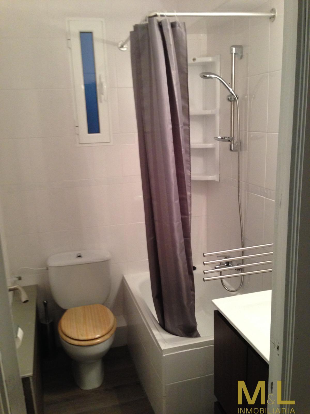 For sale of flat in Valencia