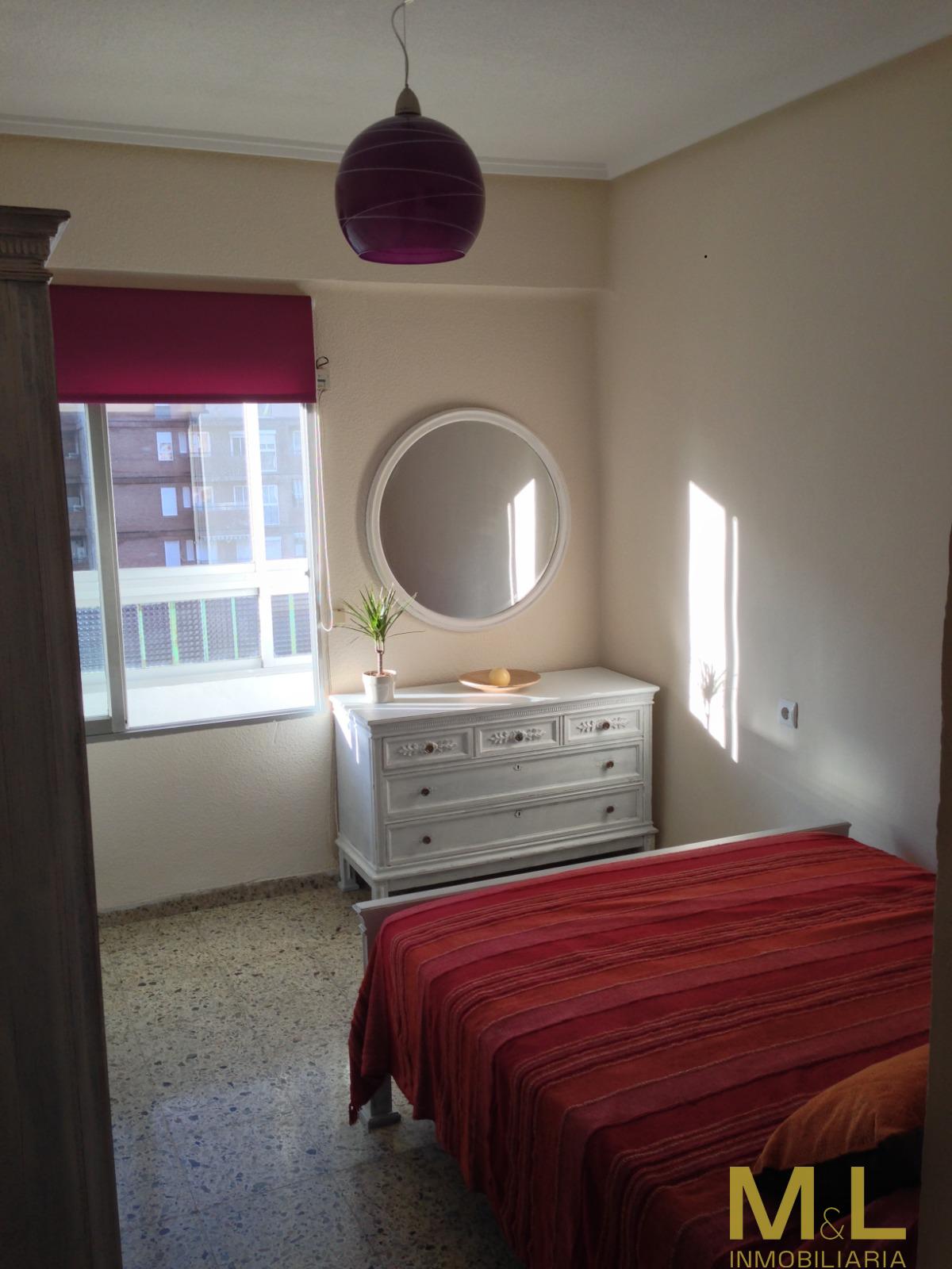 For sale of flat in Valencia
