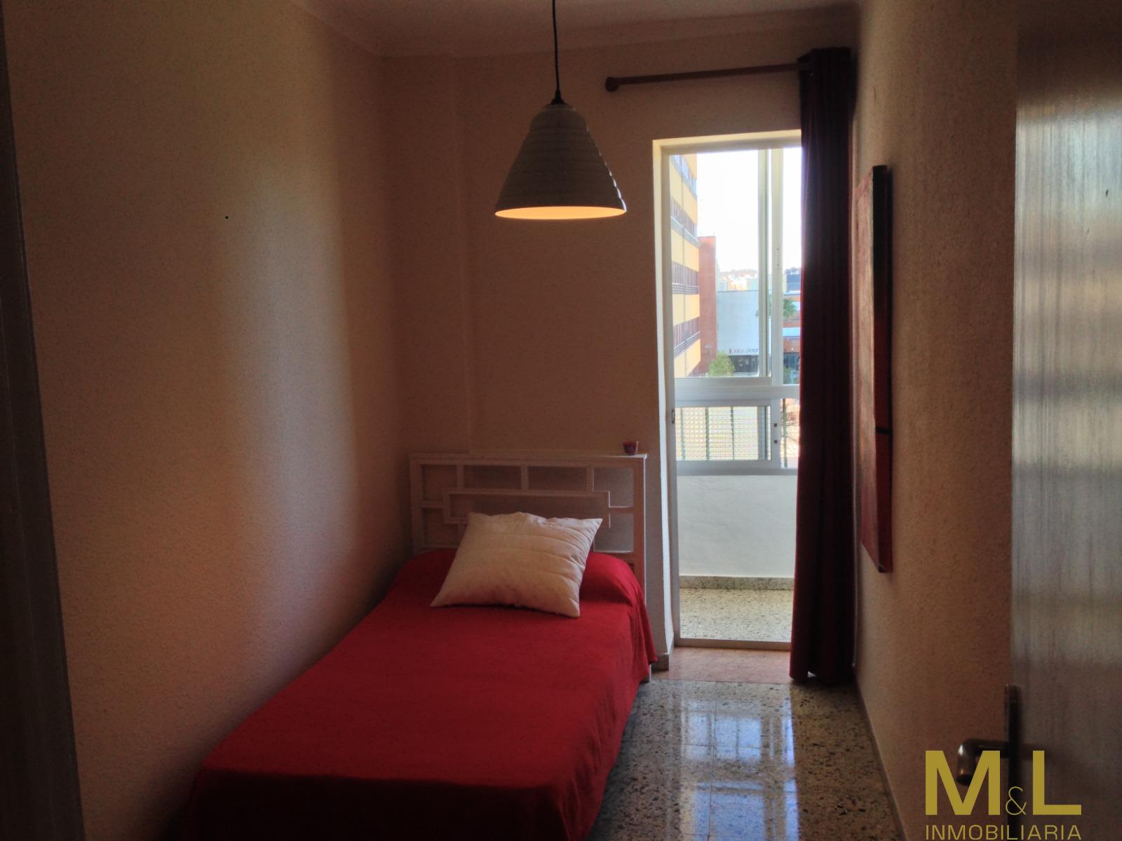 For sale of flat in Valencia