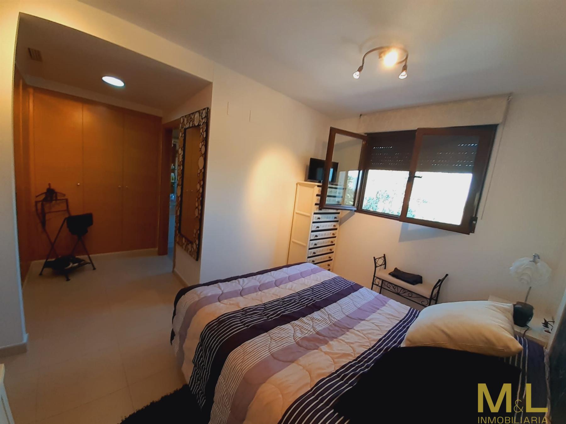 For sale of duplex in La Pobla de Farnals