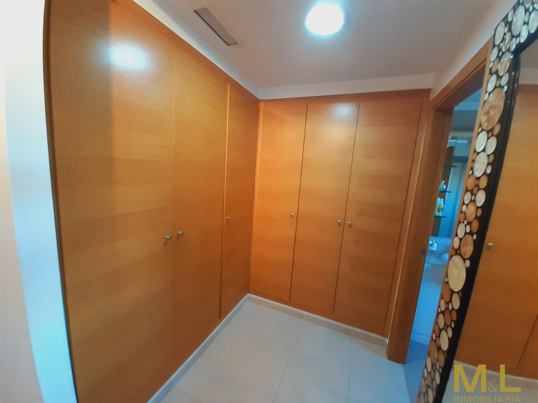 For sale of duplex in La Pobla de Farnals