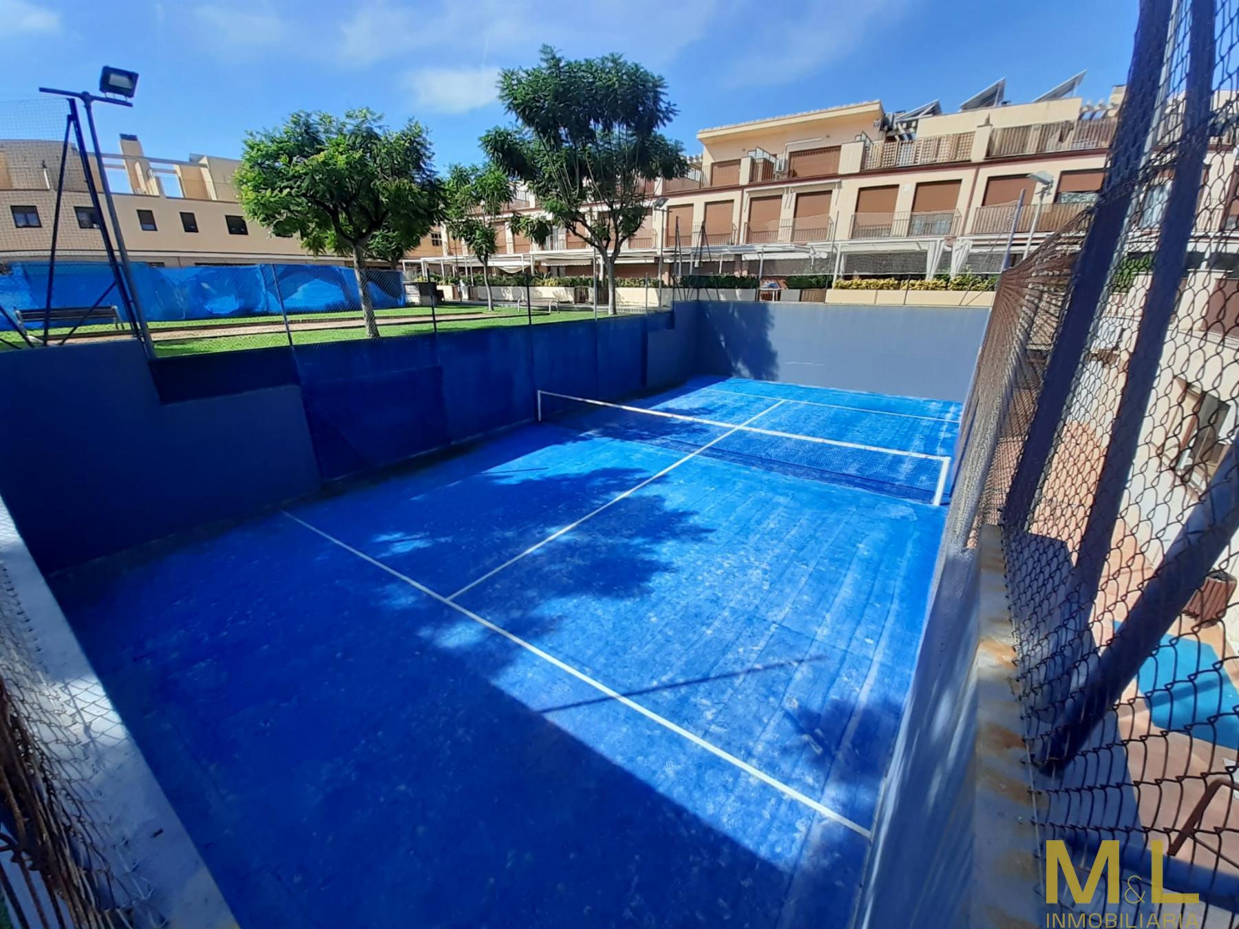 For sale of duplex in La Pobla de Farnals