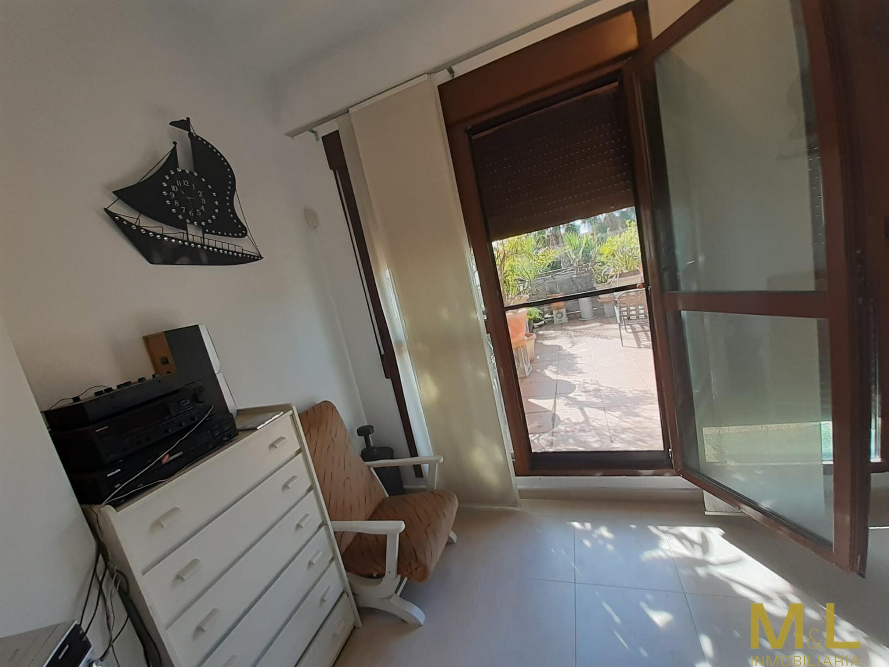 For sale of duplex in La Pobla de Farnals