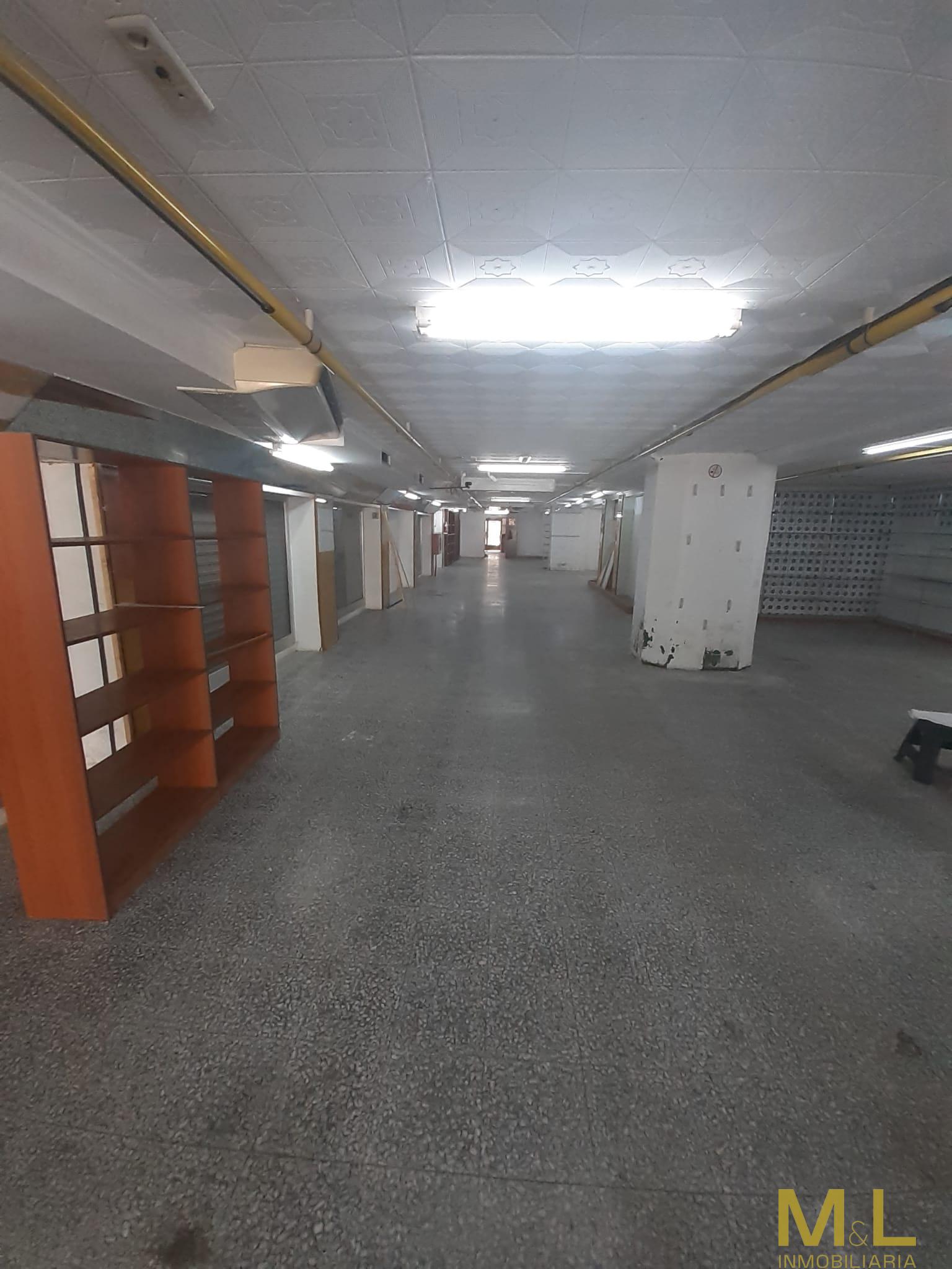 For rent of commercial in La Pobla de Farnals