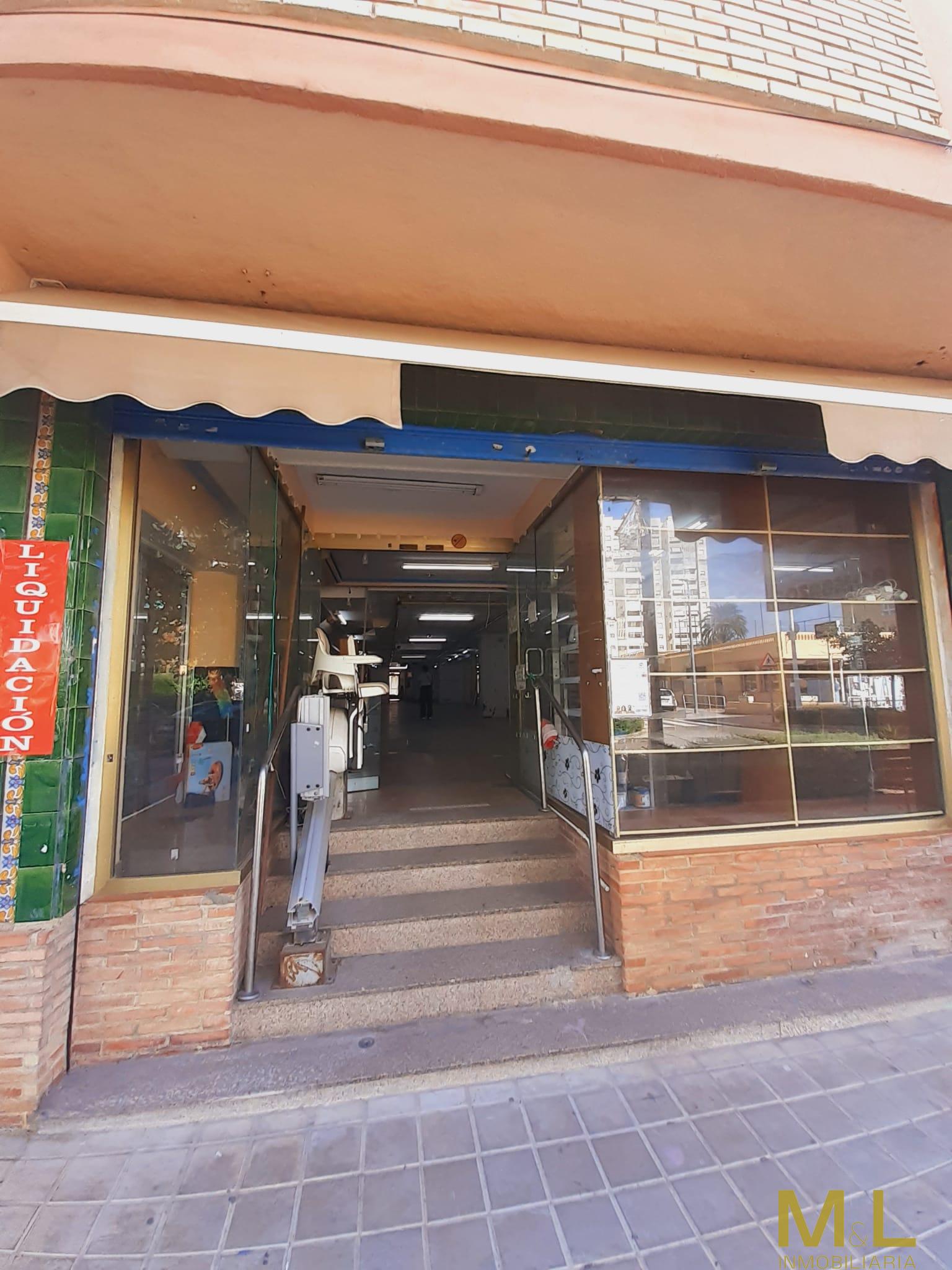 Venta de local comercial en La Pobla de Farnals