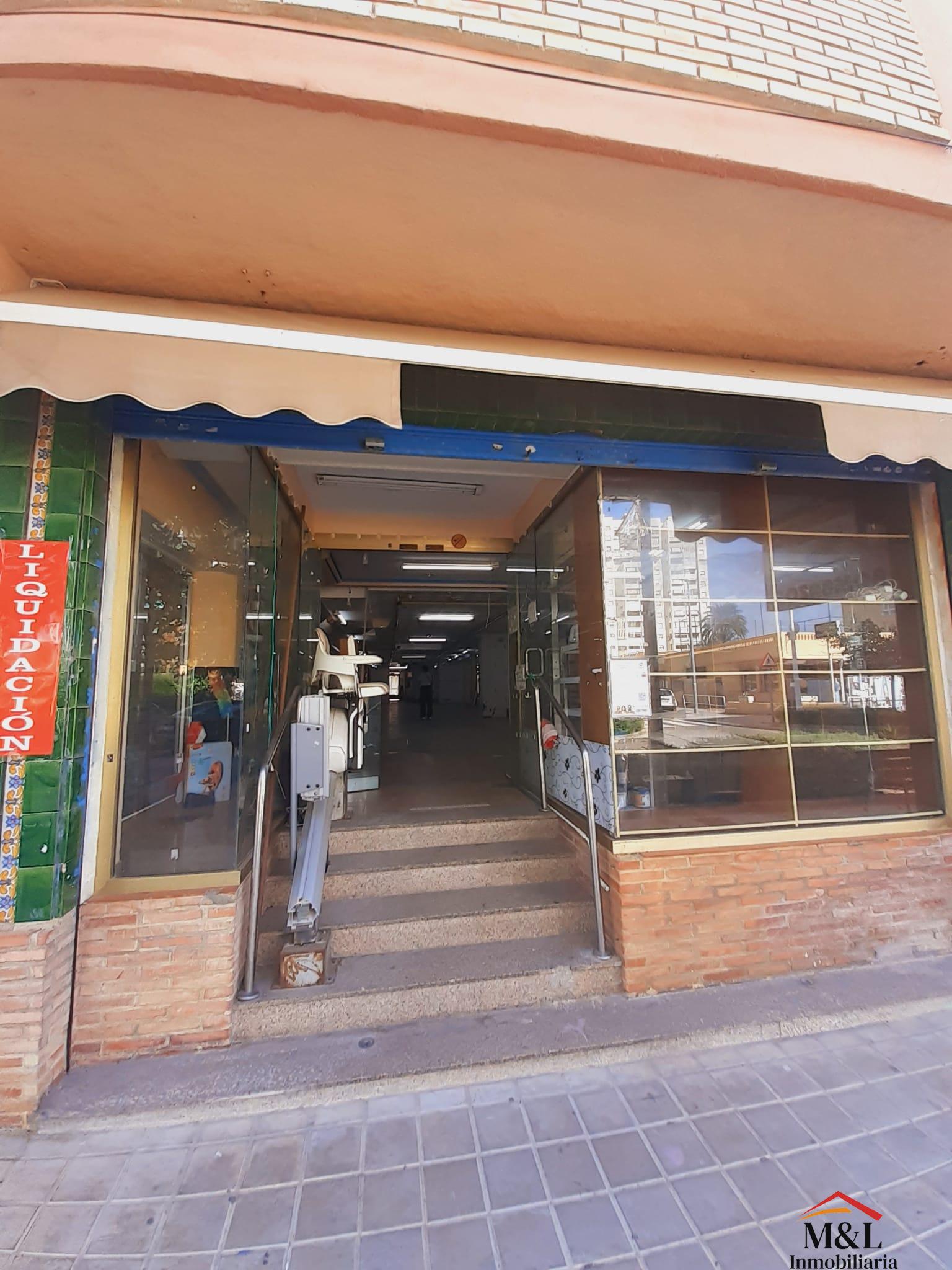 Venta de local comercial en La Pobla de Farnals