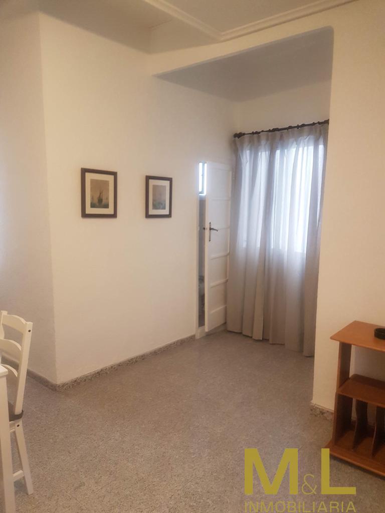 For sale of flat in Valencia