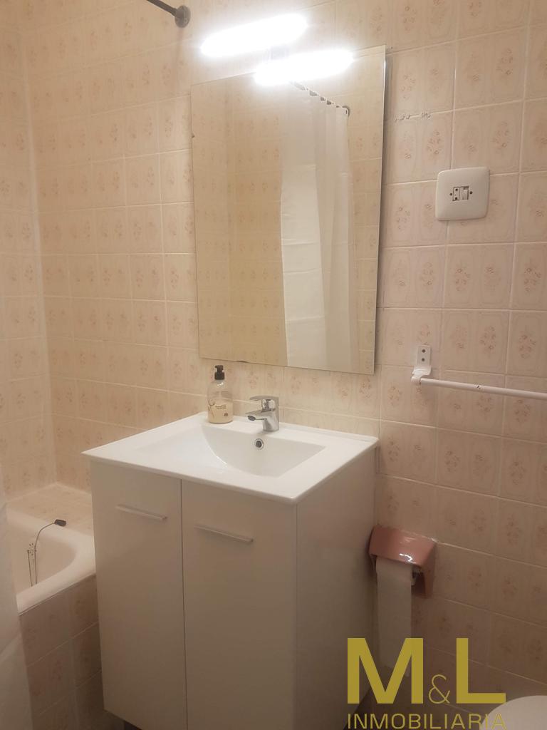 For sale of flat in Valencia
