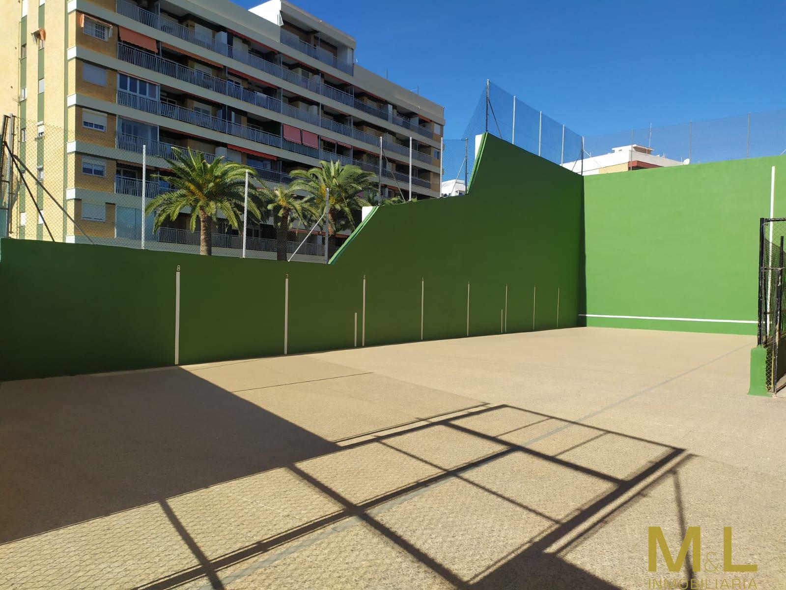 For sale of apartment in La Pobla de Farnals
