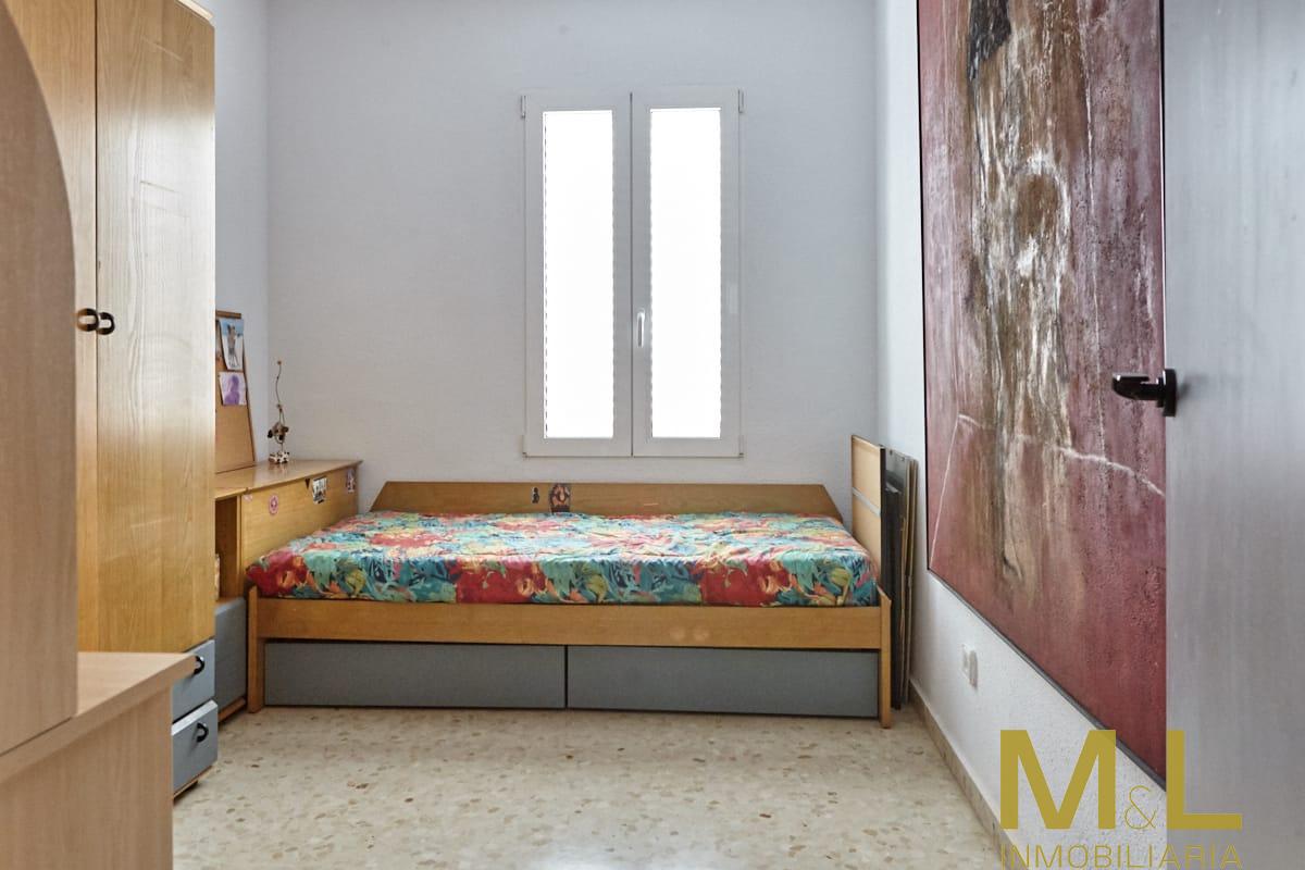 For sale of house in Puig
