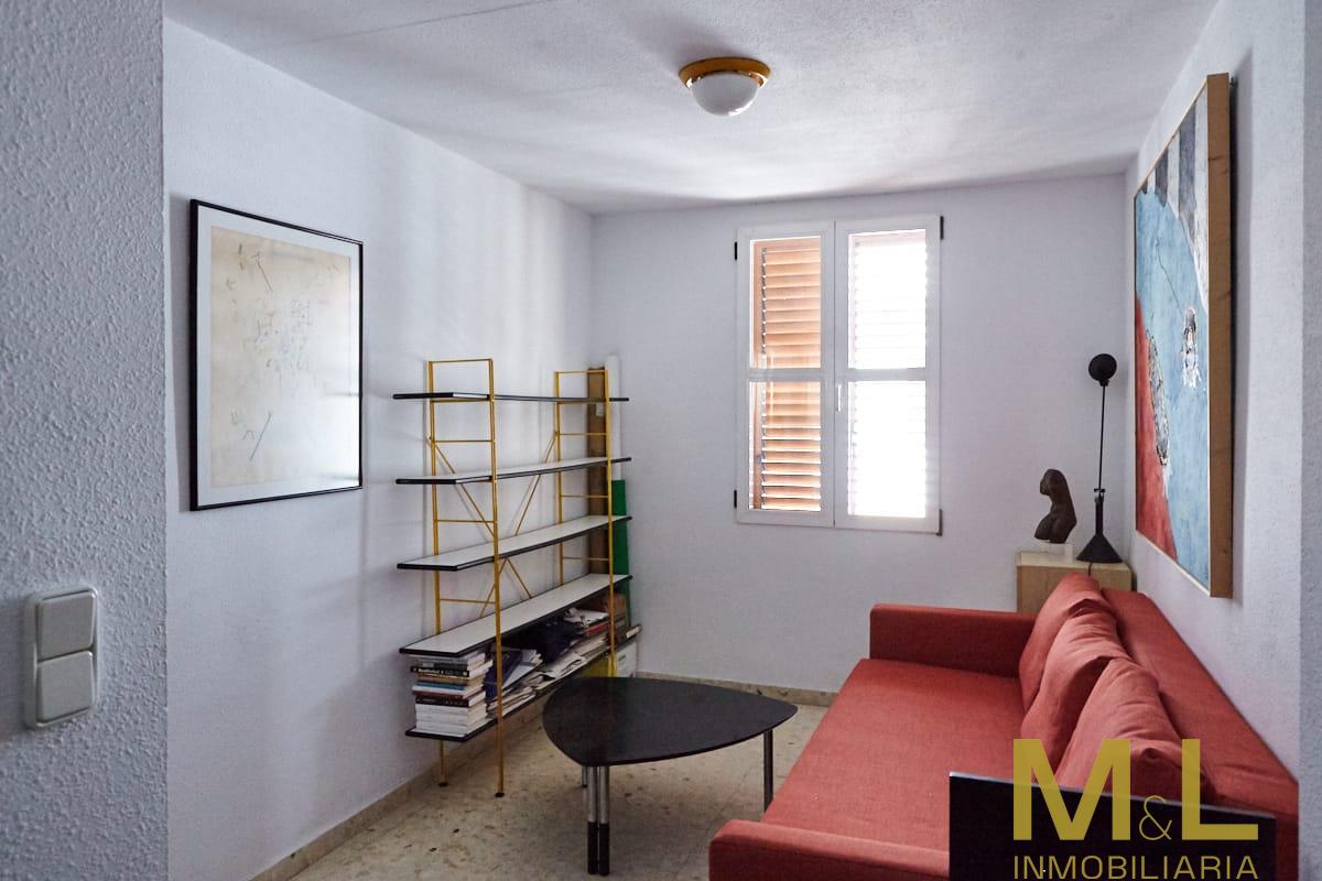 For sale of house in Puig