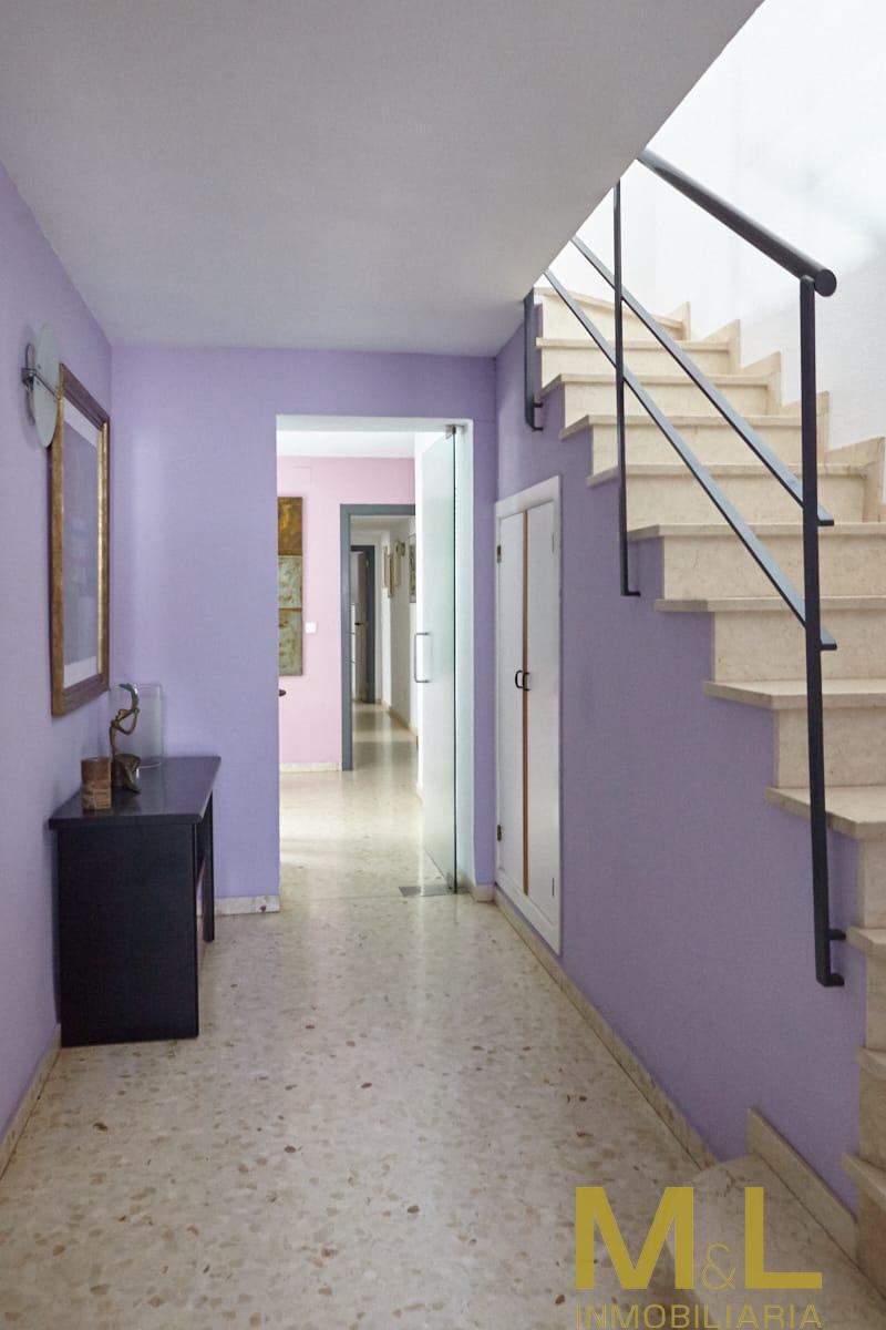 For sale of house in Puig