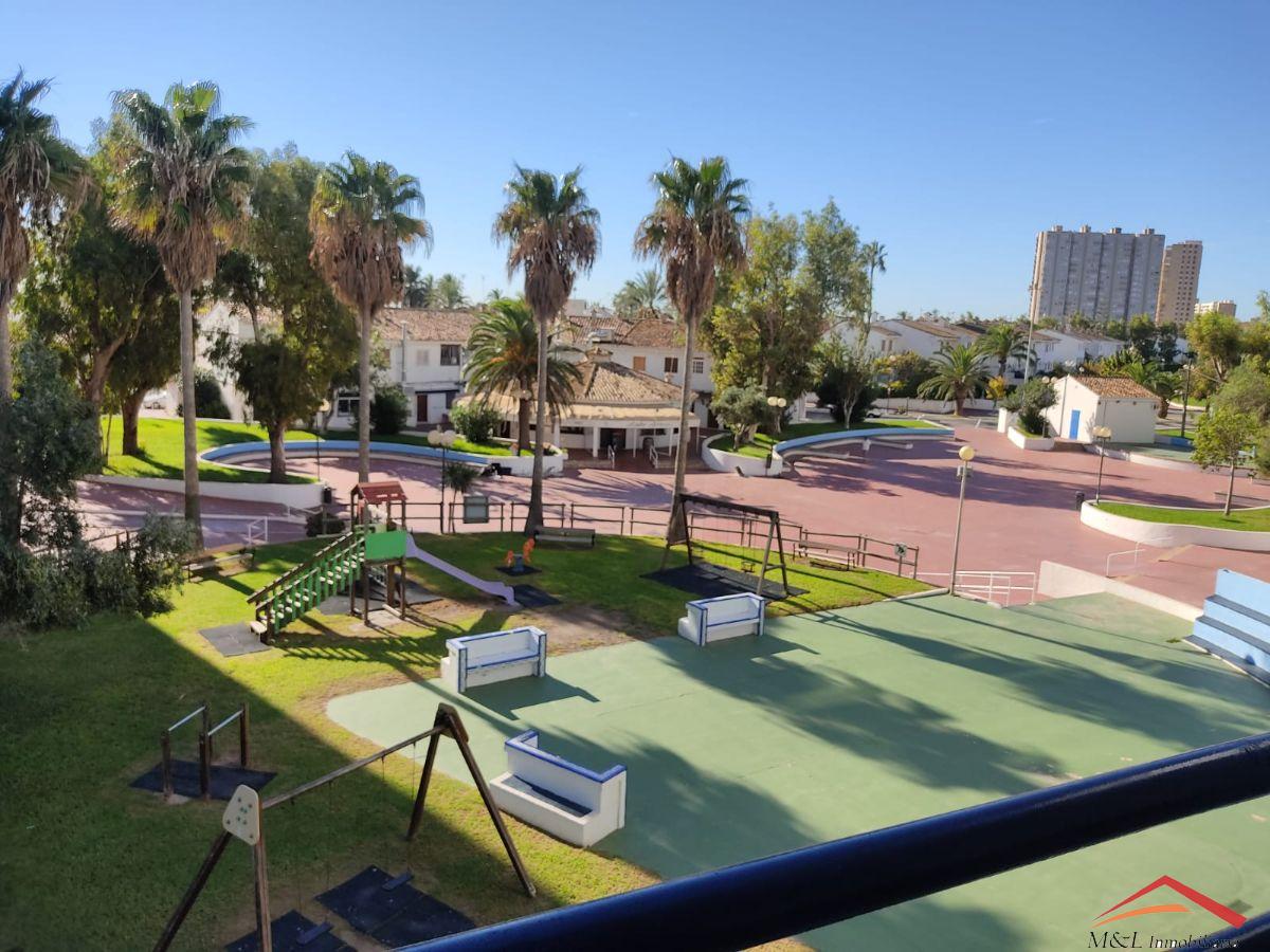 For sale of apartment in Puig