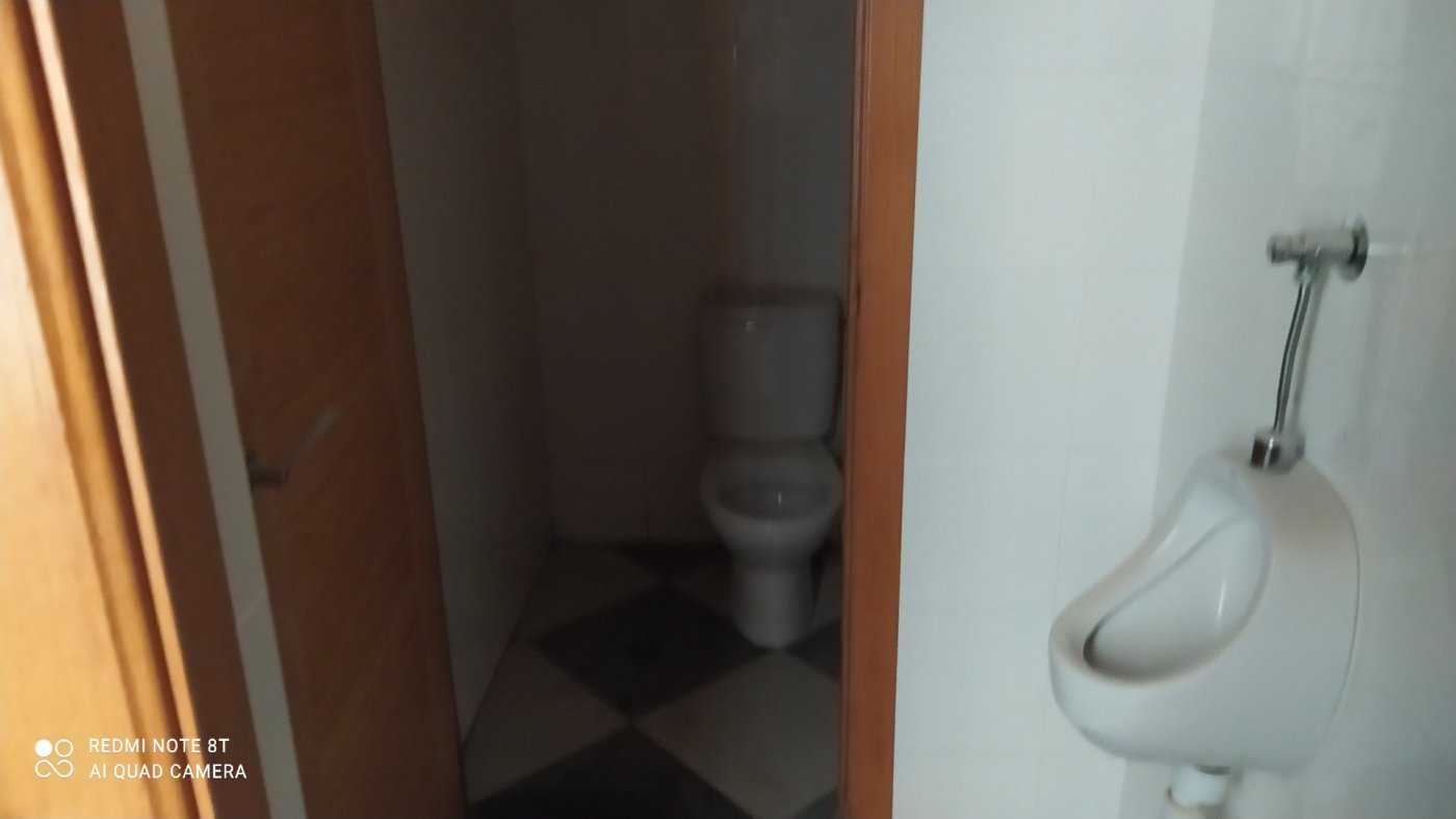 For rent of commercial in Córdoba