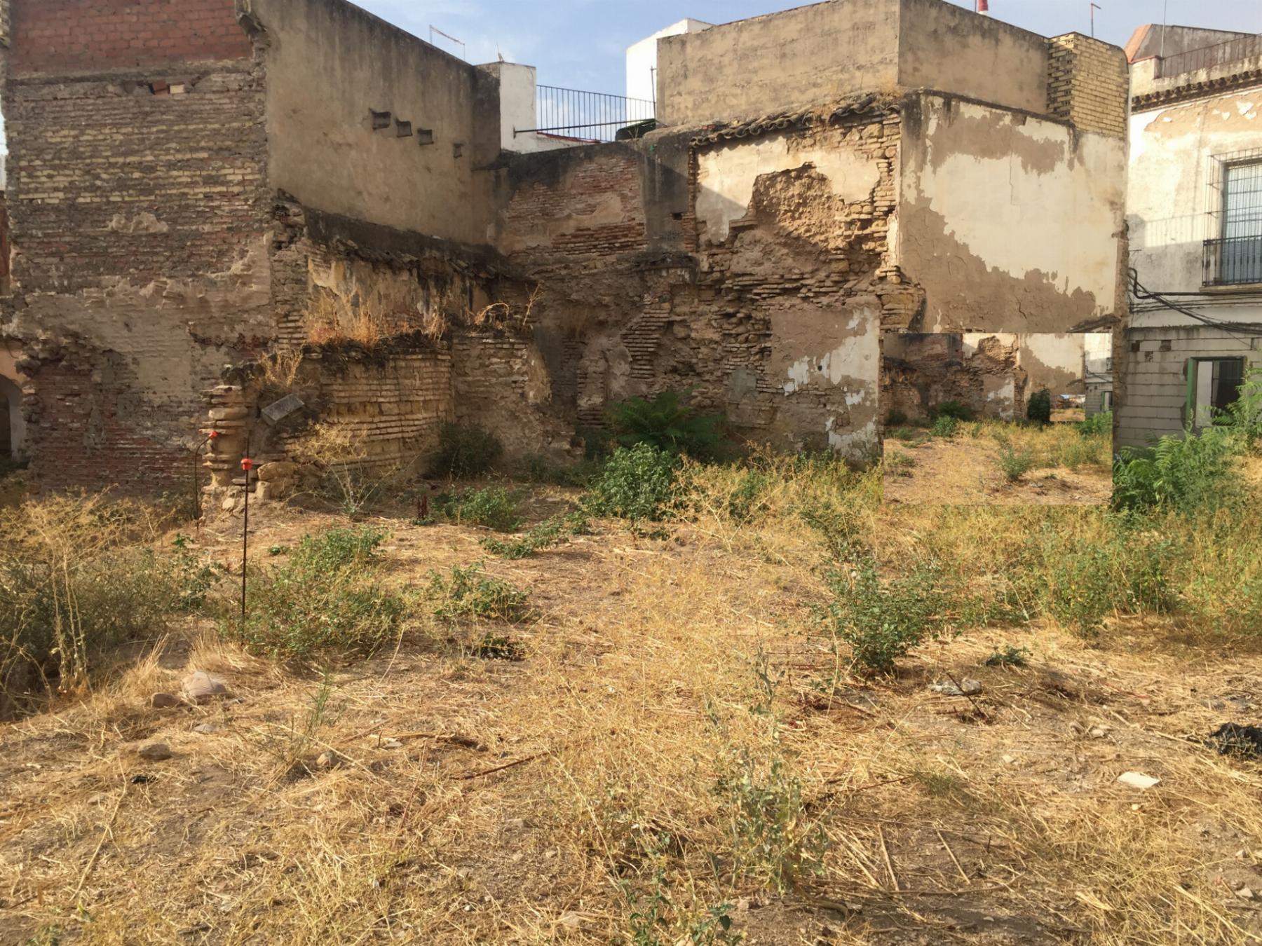 For sale of land in Córdoba