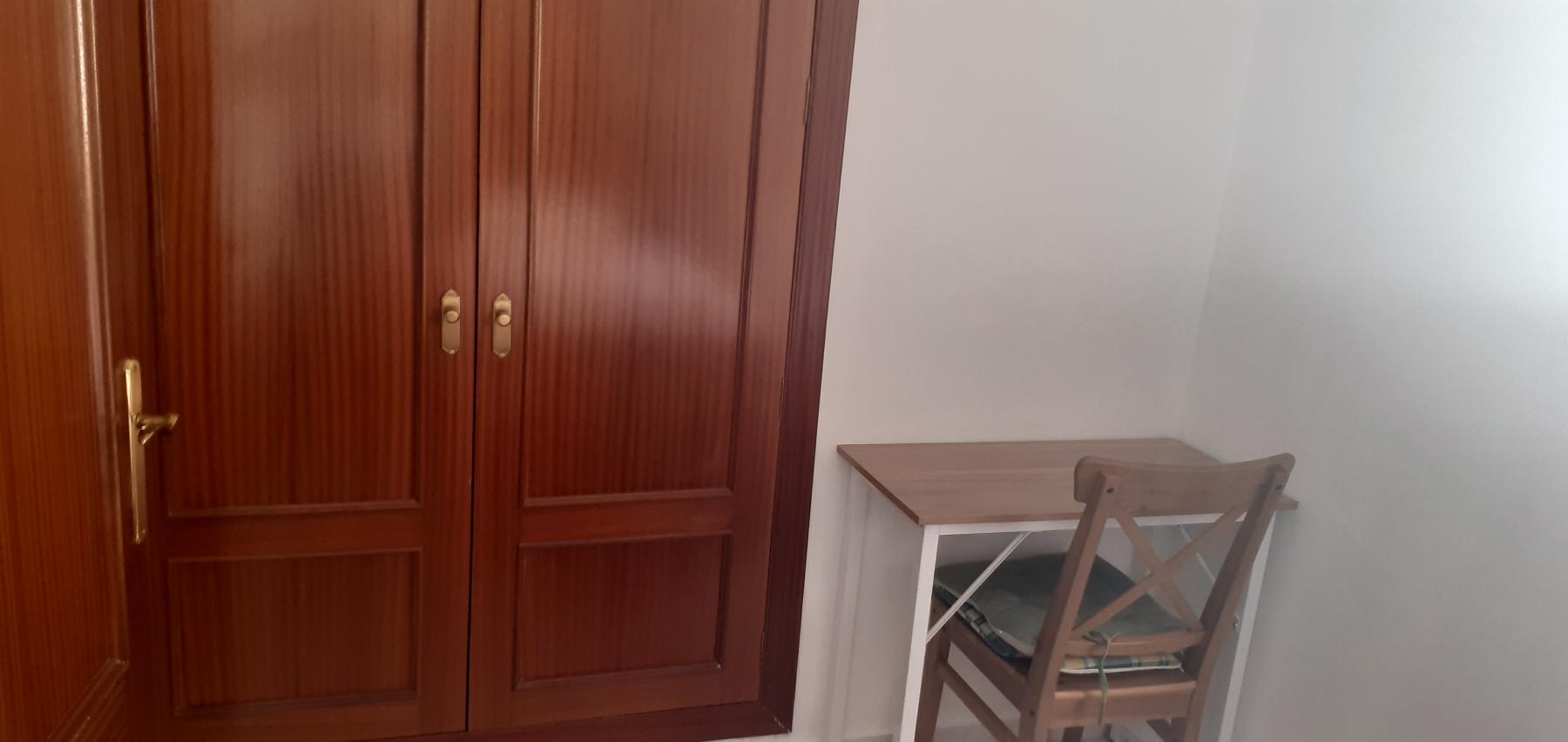For sale of flat in Córdoba