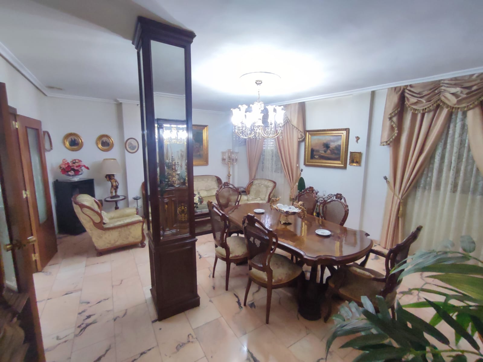 For sale of flat in Córdoba