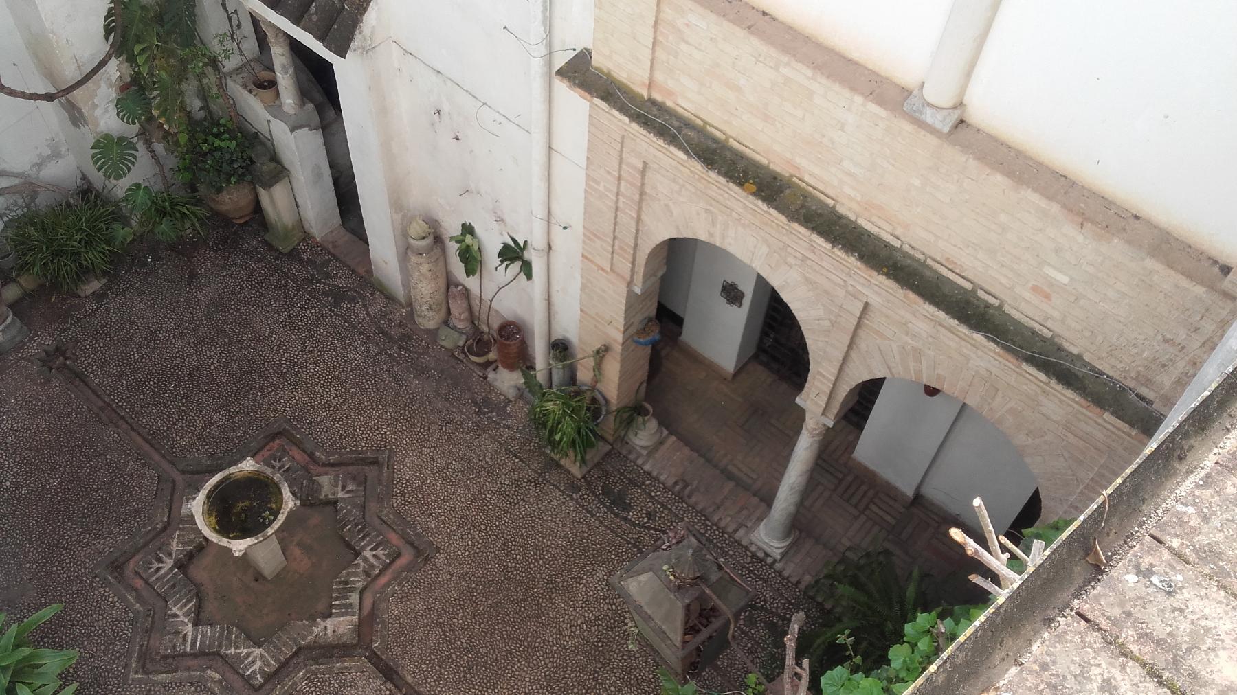 For sale of house in Córdoba