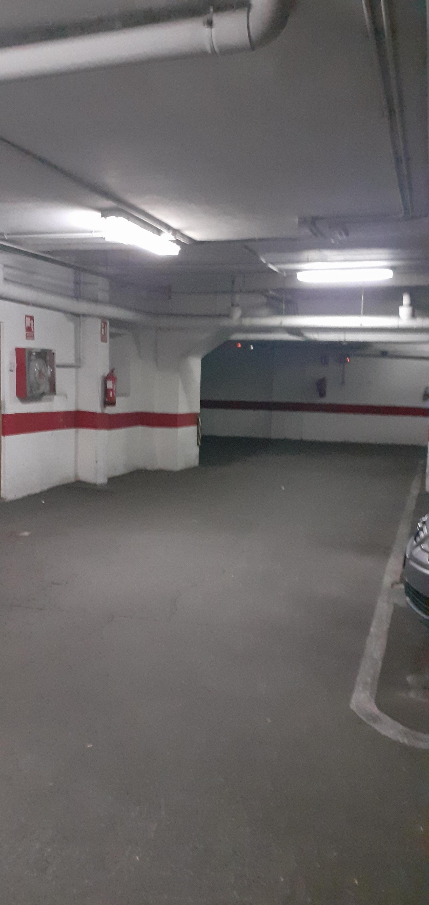 For sale of garage in Córdoba