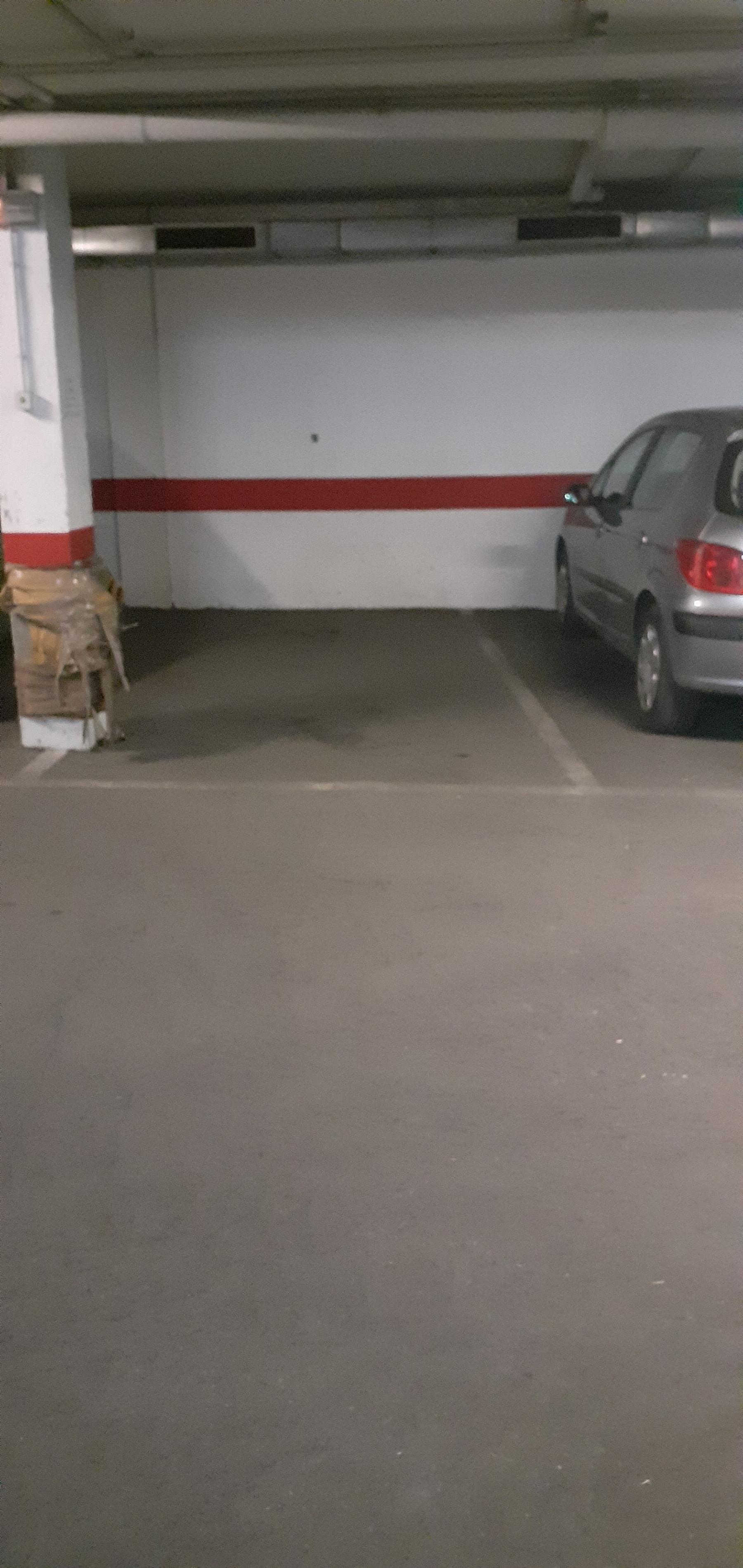 For sale of garage in Córdoba