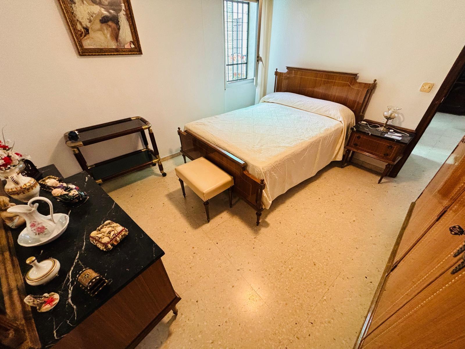 For sale of flat in Córdoba