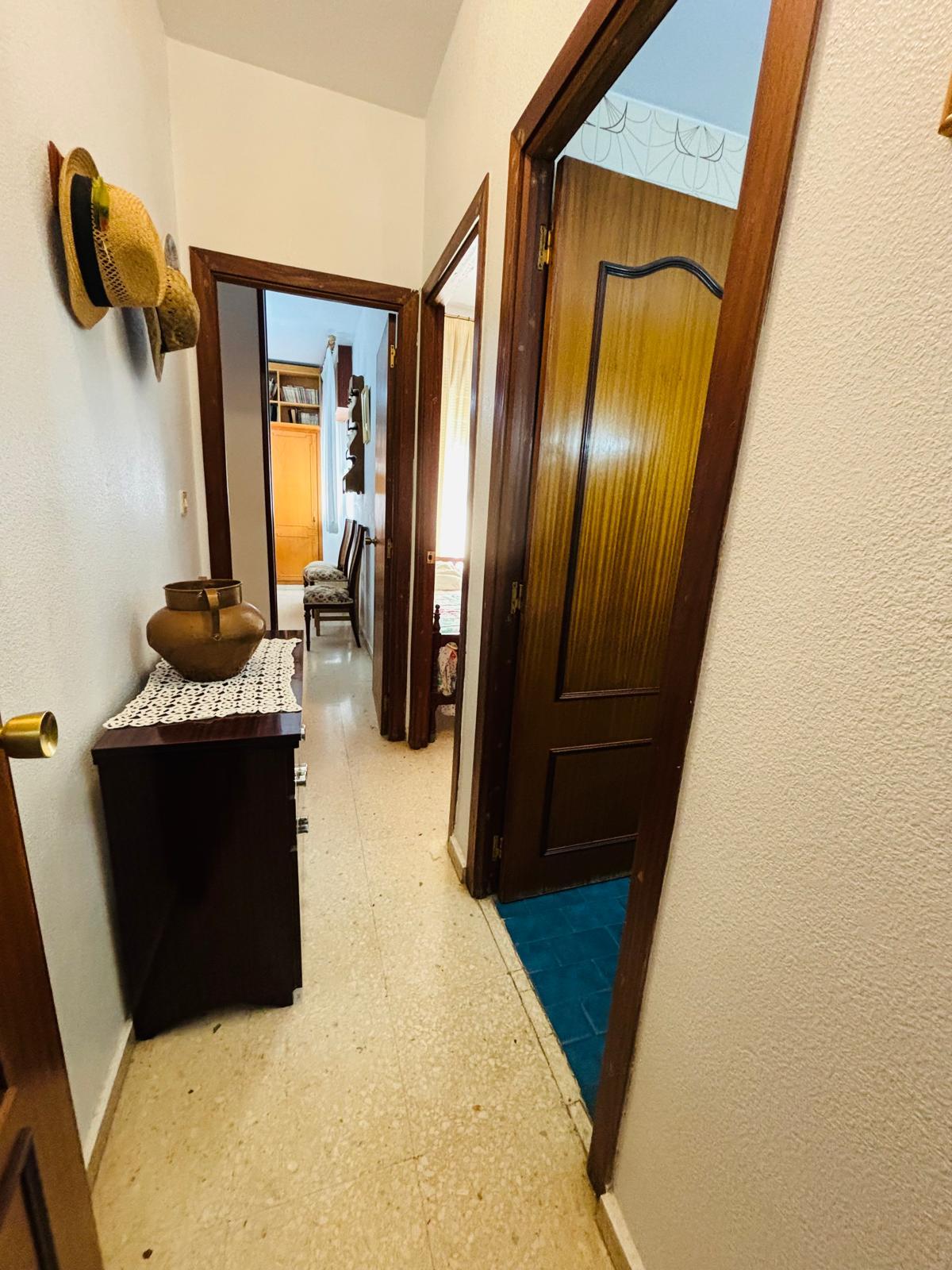 For sale of flat in Córdoba