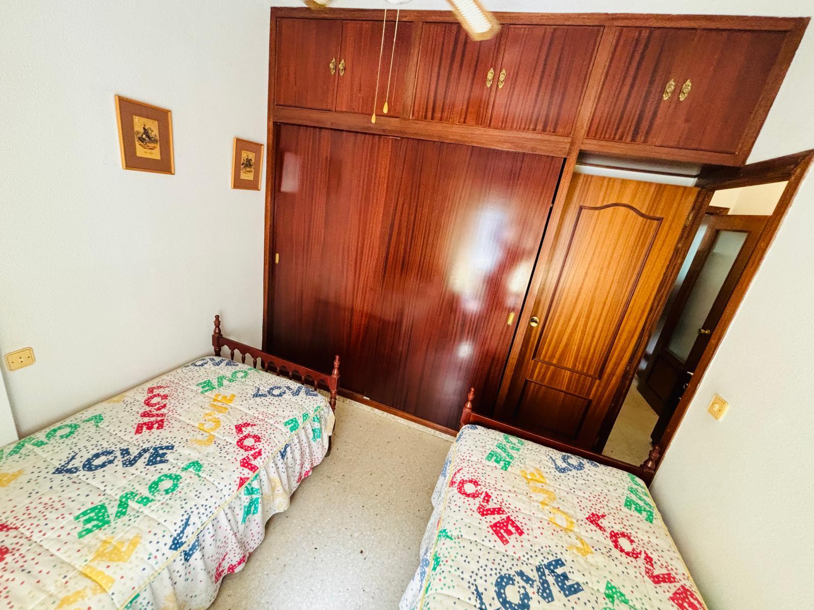 For sale of flat in Córdoba