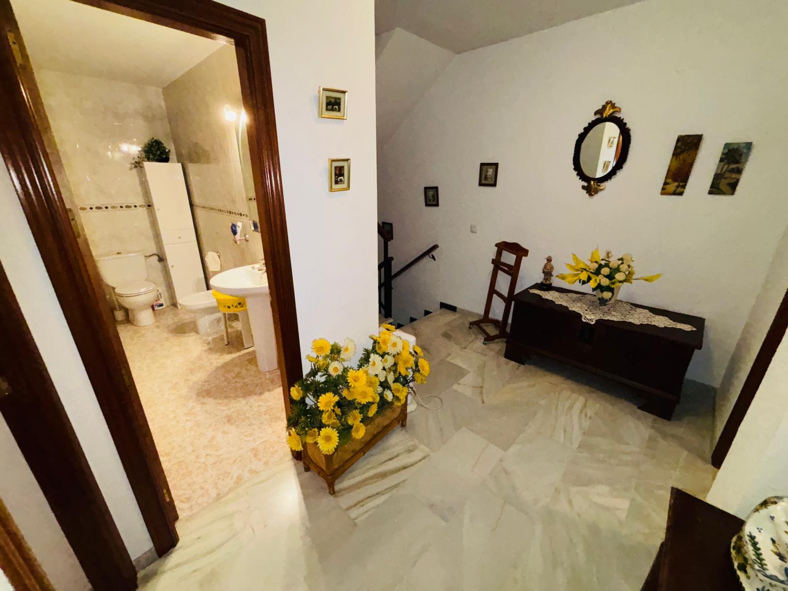 For sale of house in Villafranca de Córdoba