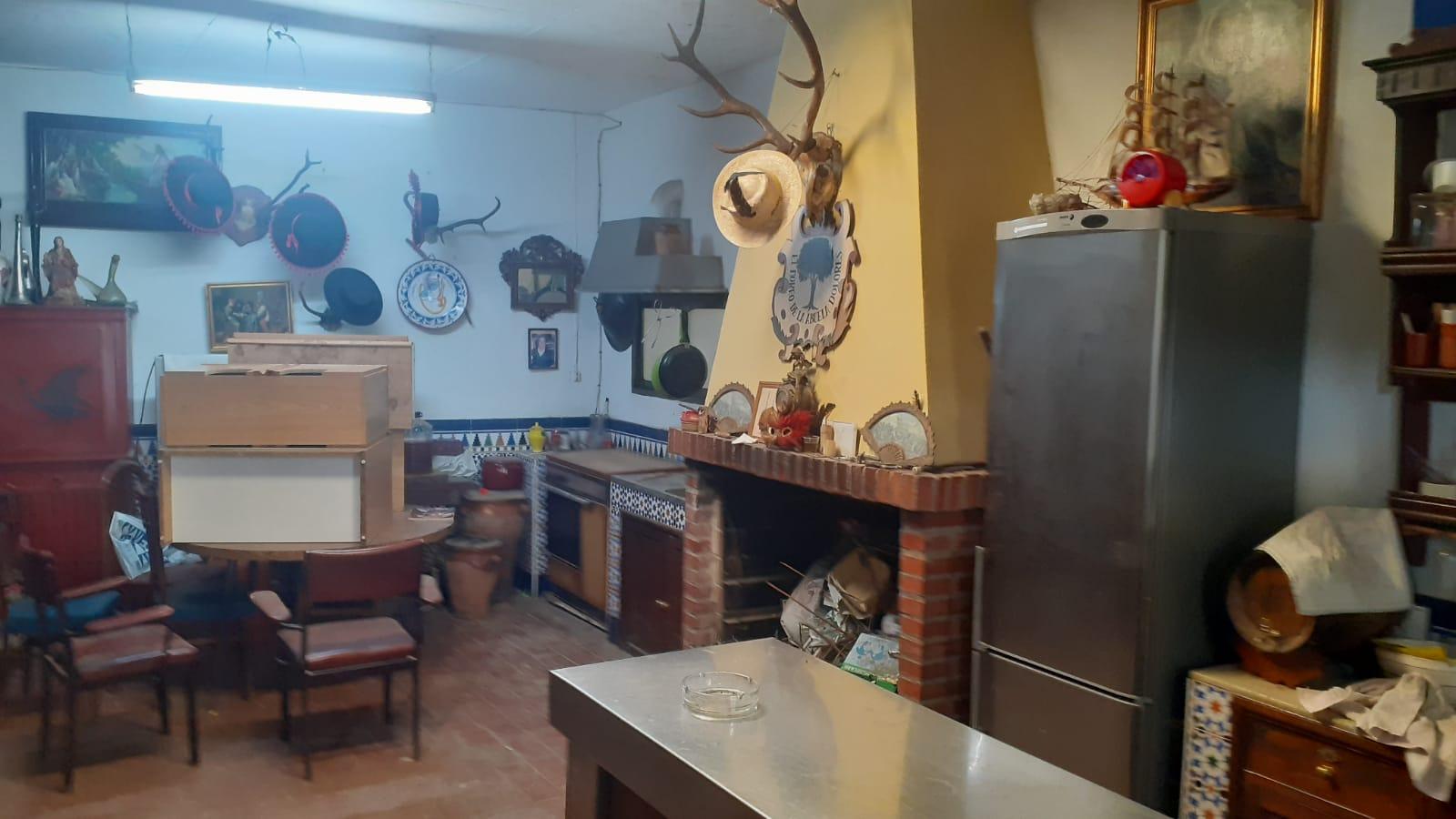 For sale of house in Córdoba